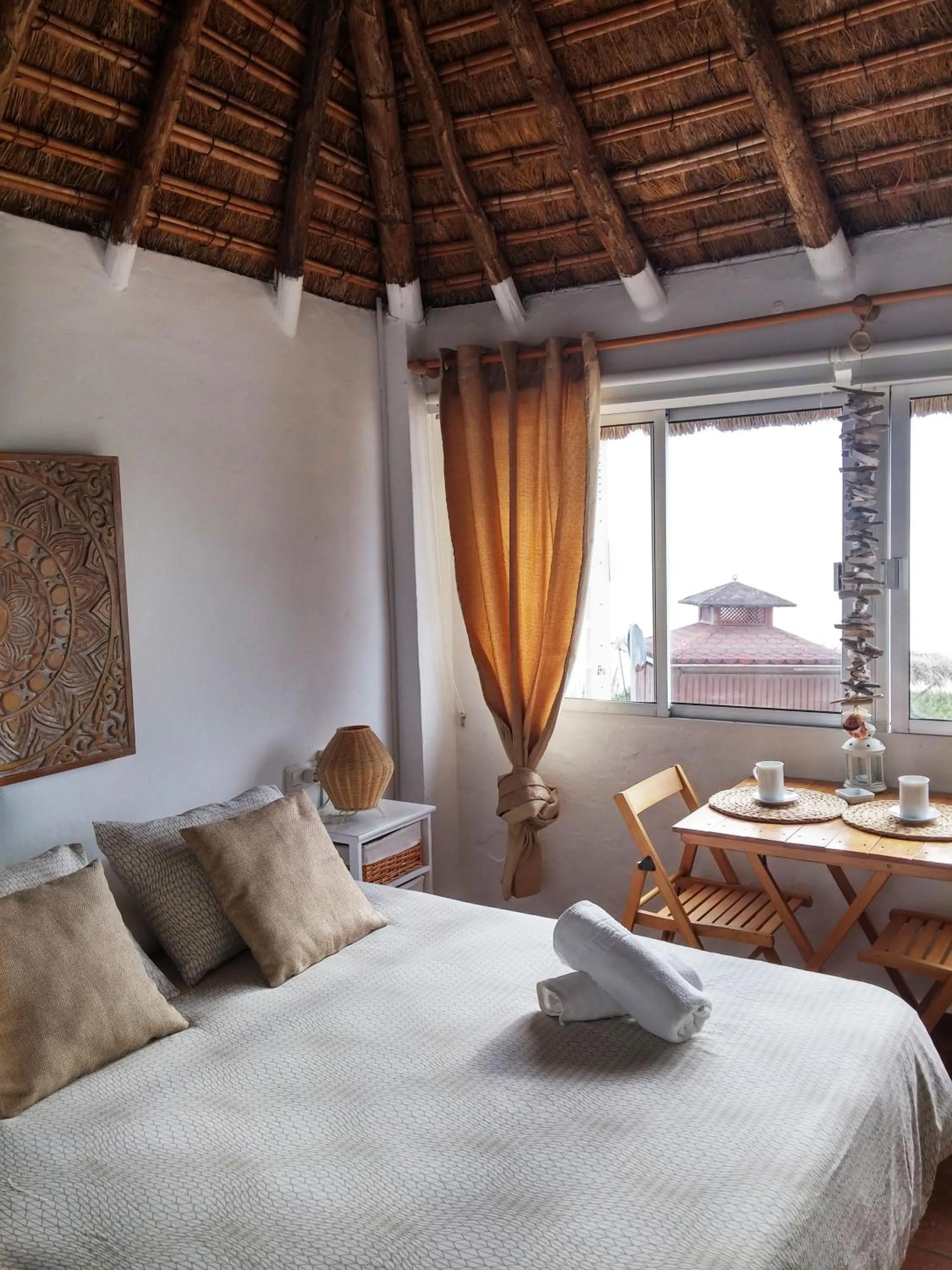 Photo of the whole room, Bed in Bungalows Los Castillejos