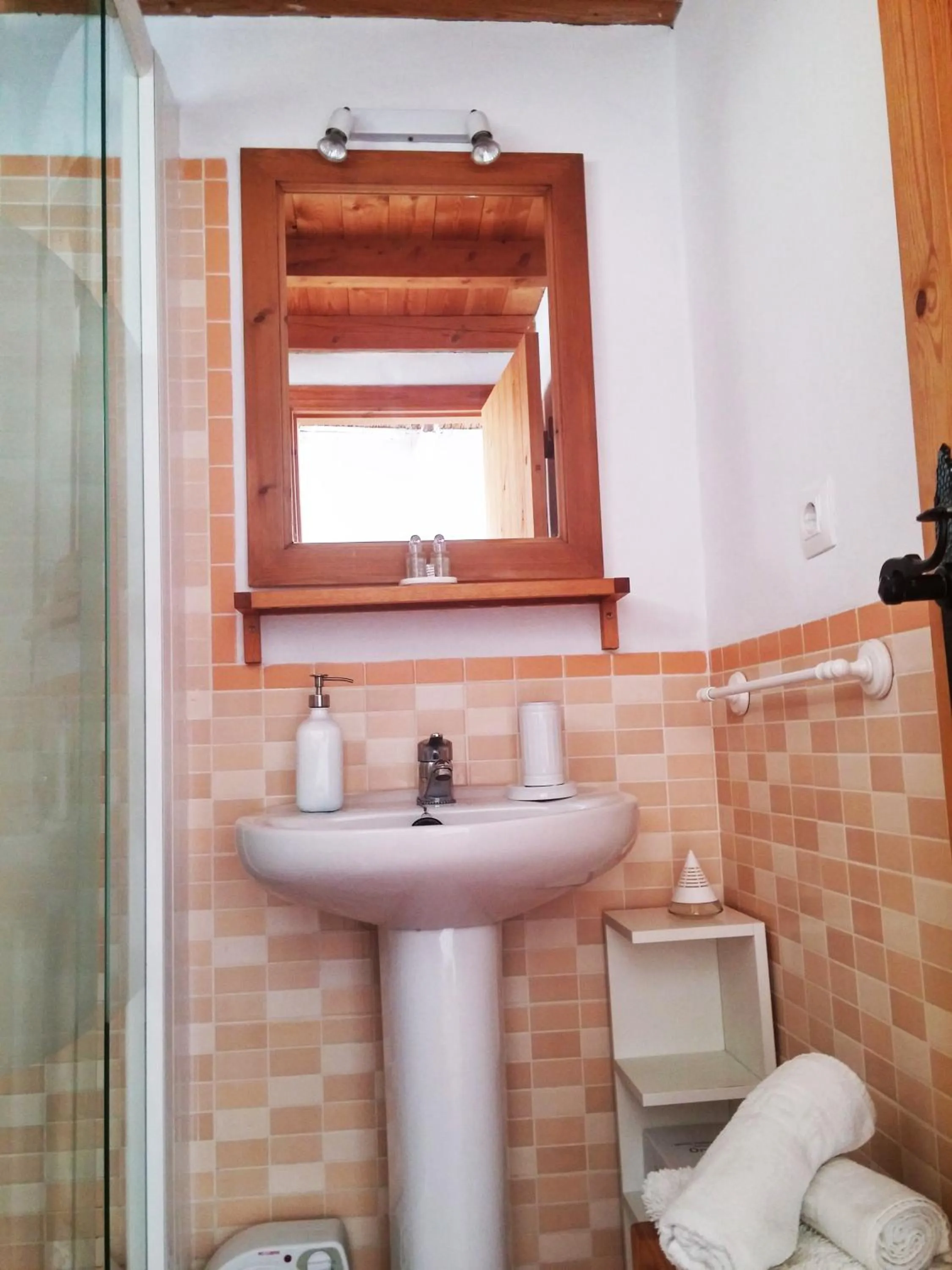 Bathroom in Bungalows Los Castillejos