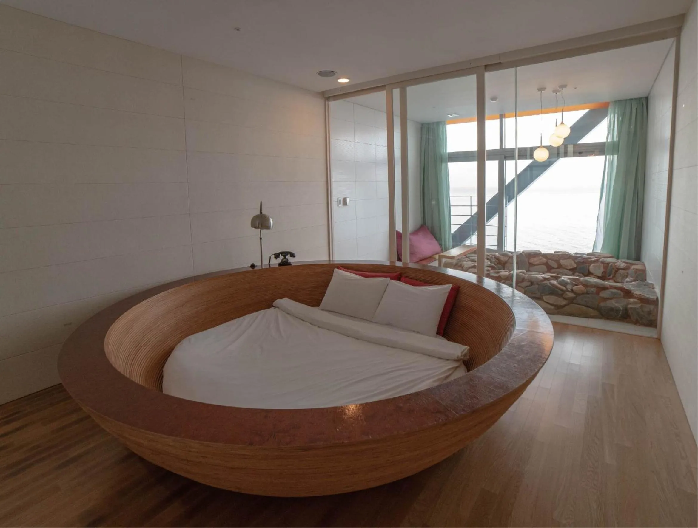 Bed in Haslla Art World Museum Hotel