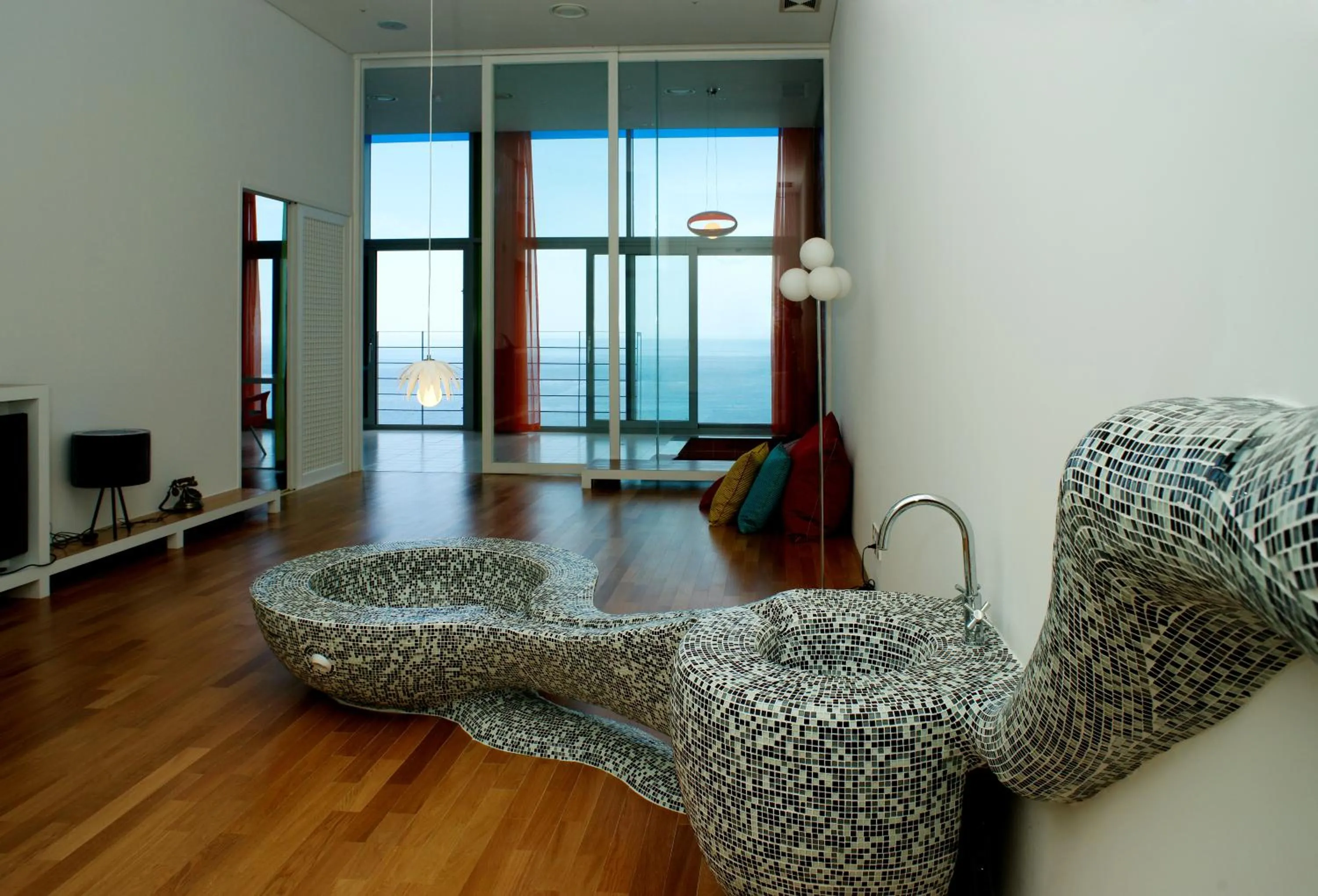 Living room in Haslla Art World Museum Hotel