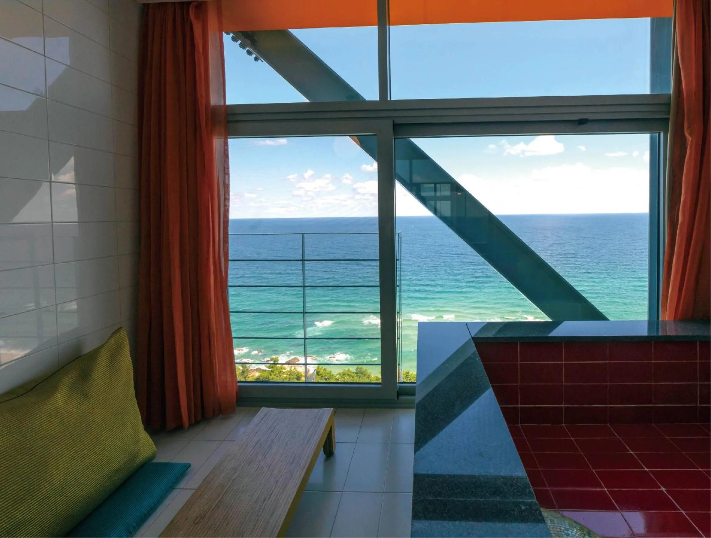 Sea view in Haslla Art World Museum Hotel