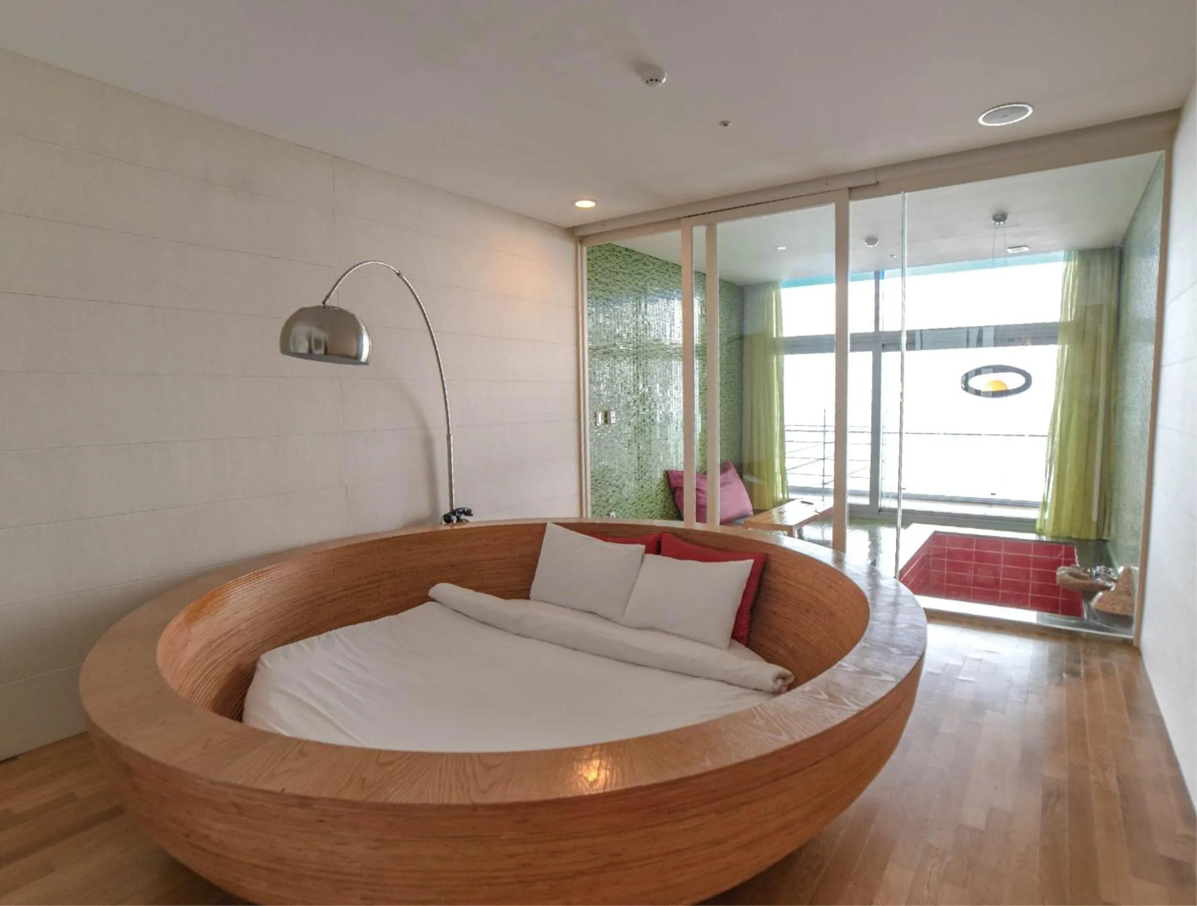 Bed in Haslla Art World Museum Hotel