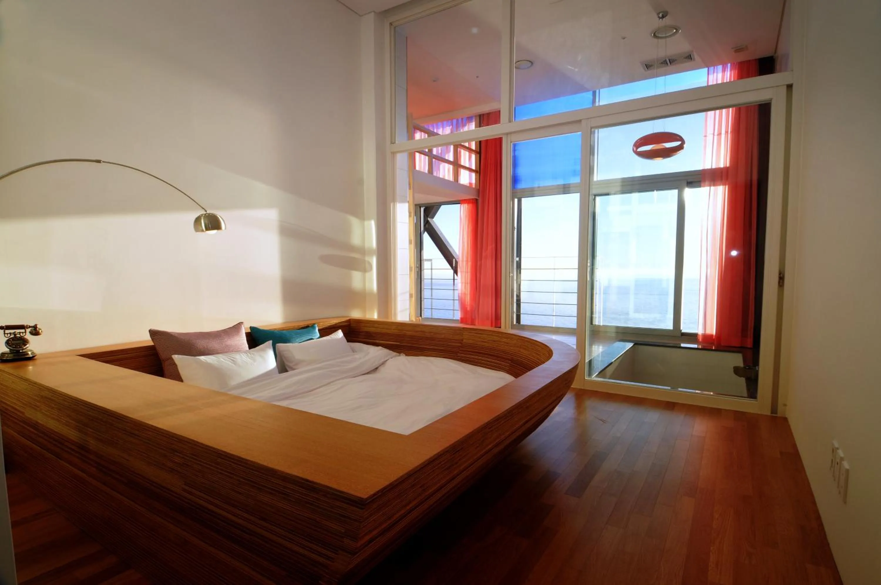 Bed in Haslla Art World Museum Hotel