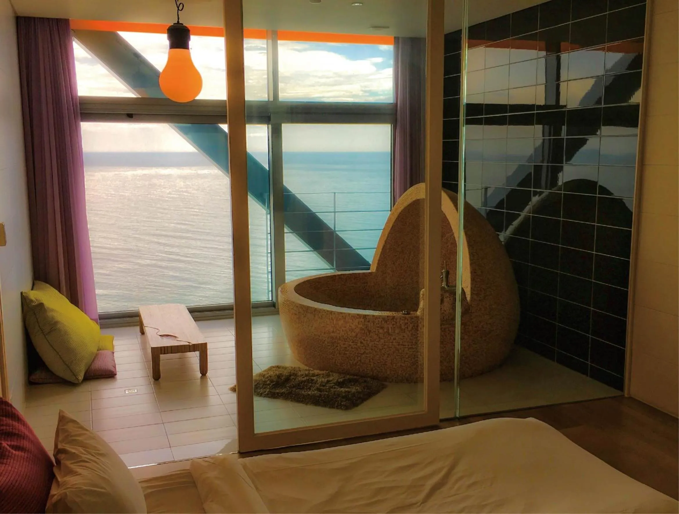 Bath in Haslla Art World Museum Hotel