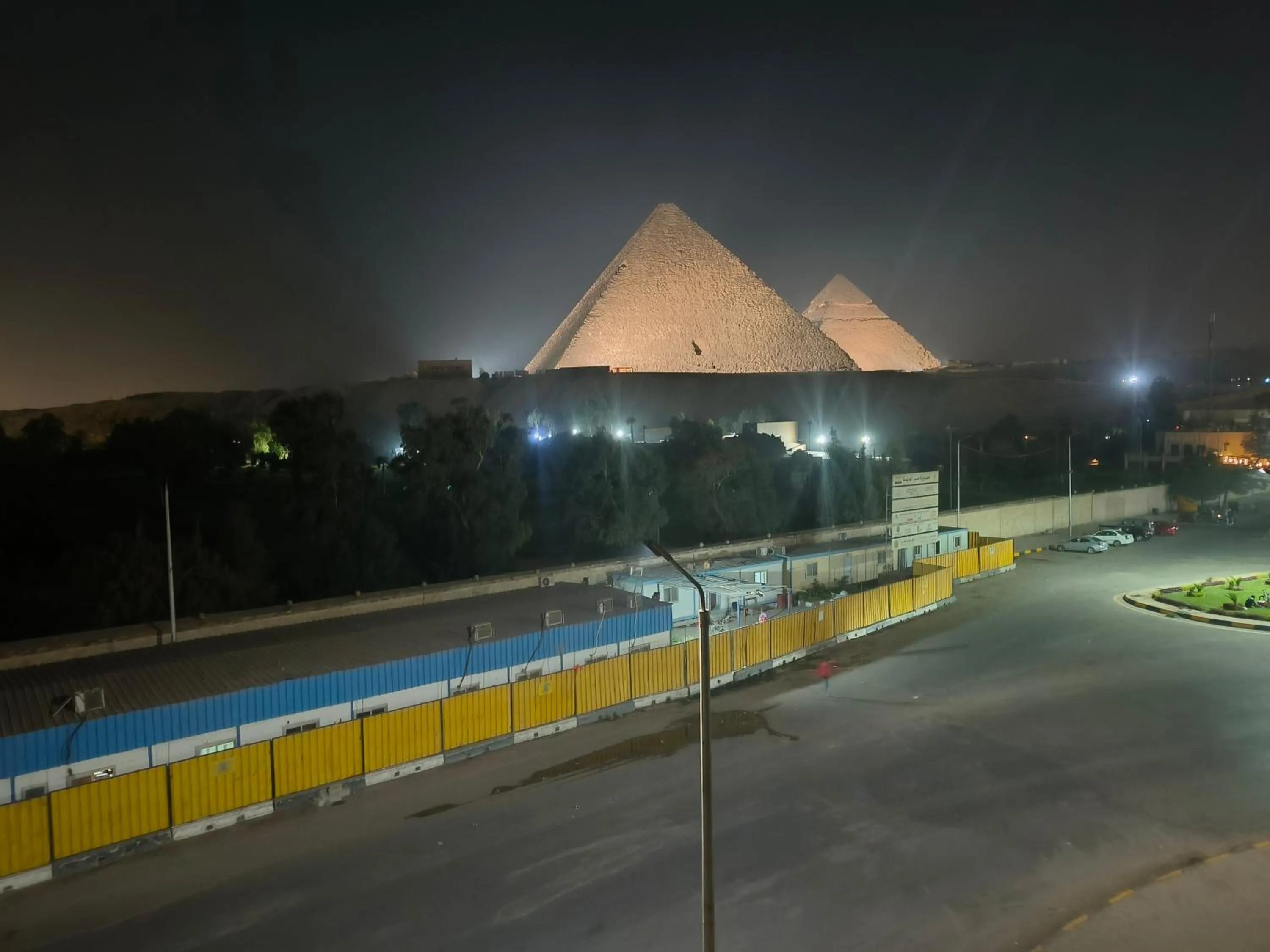 Night in Maria Pyramids House