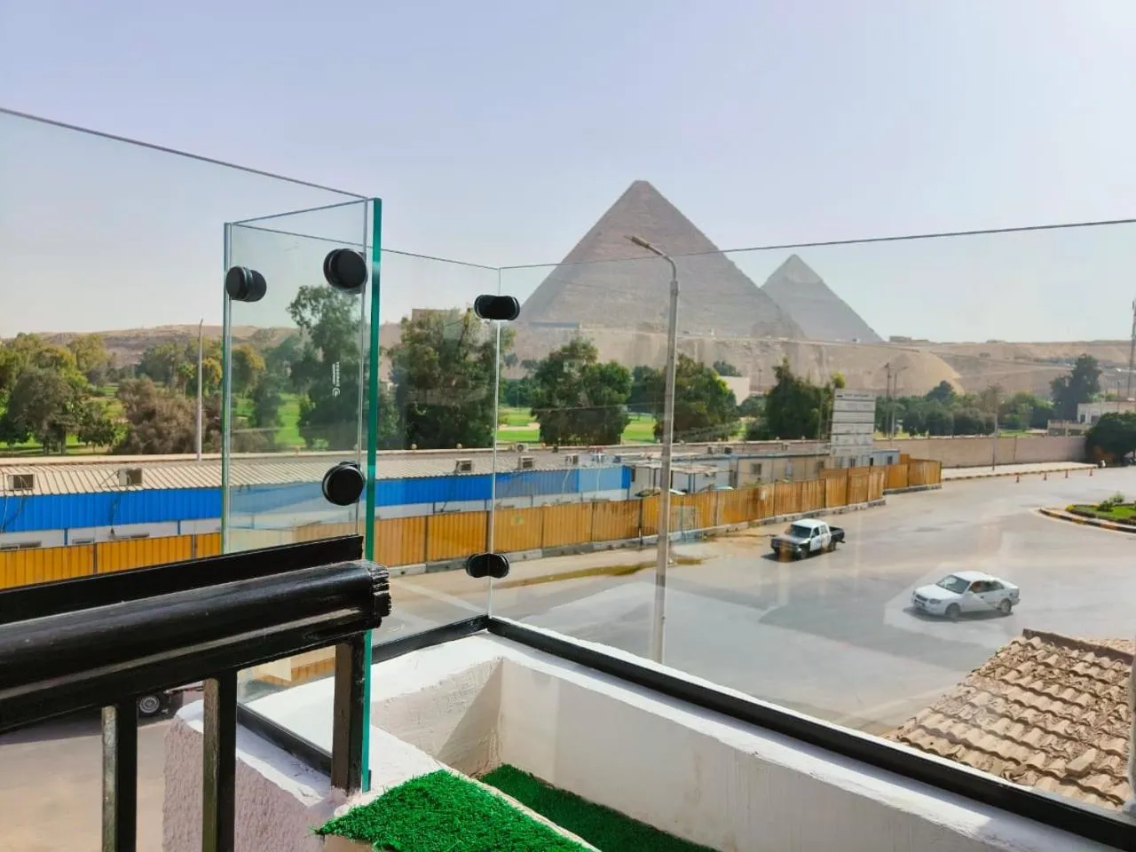 Property building in Maria Pyramids House