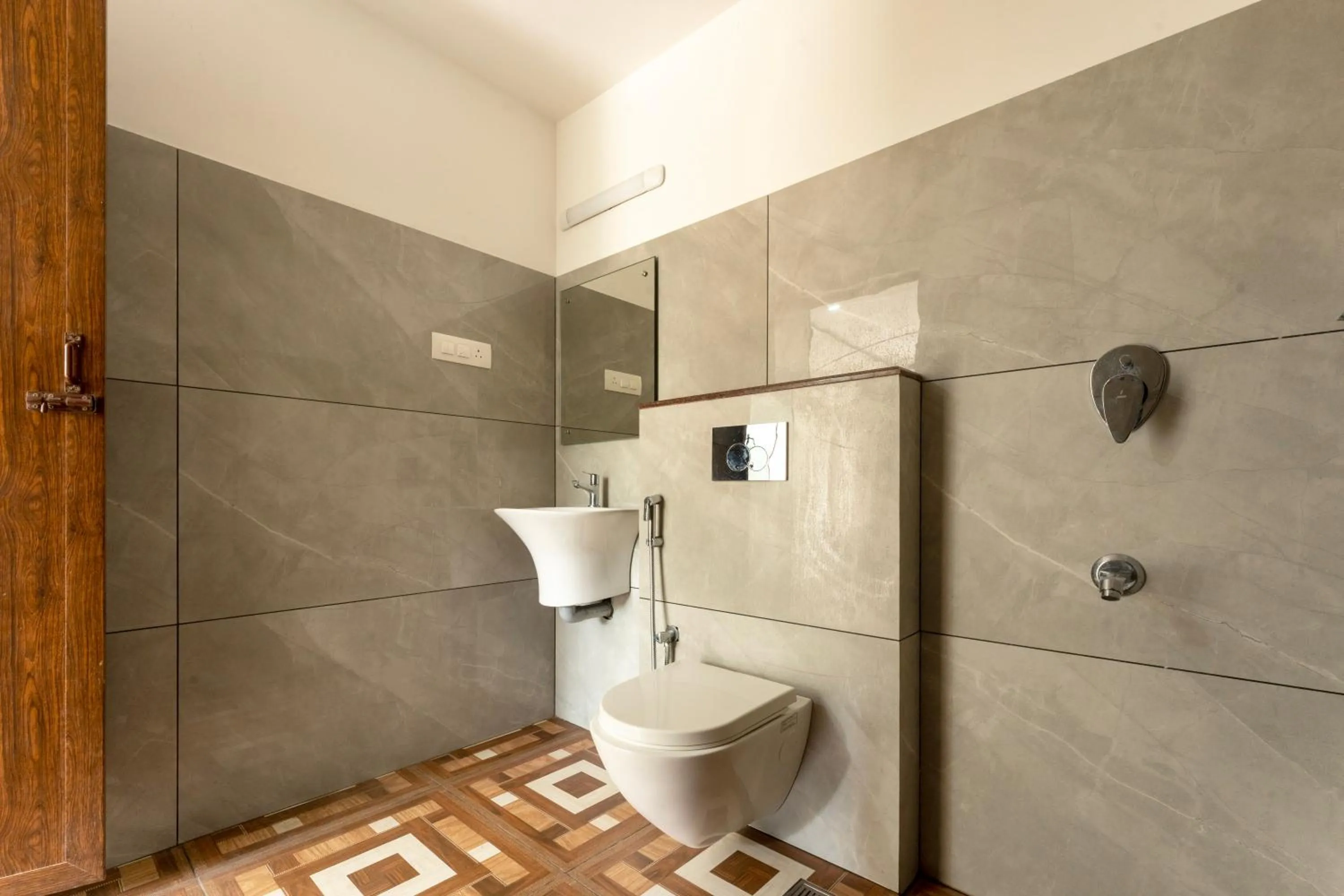 Bathroom in Span Avenue