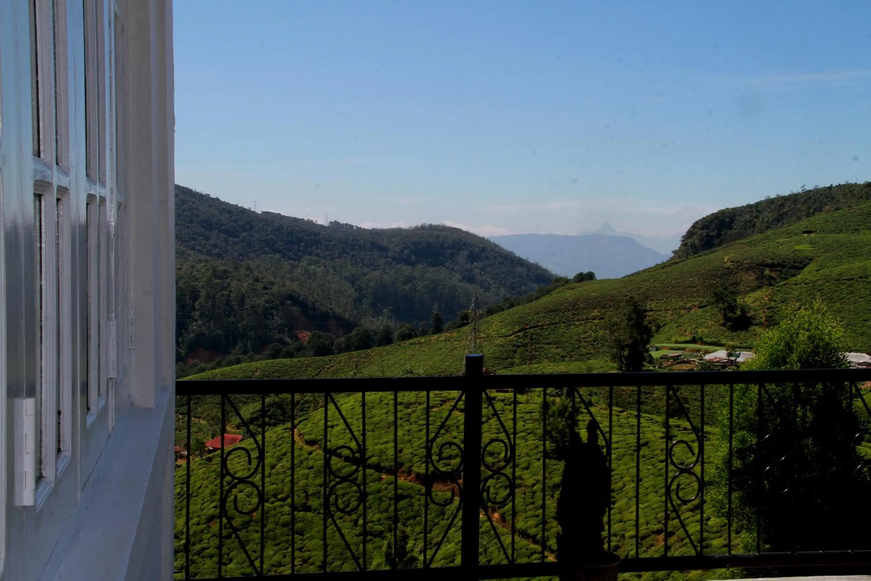 Mountain view in House of Leisure