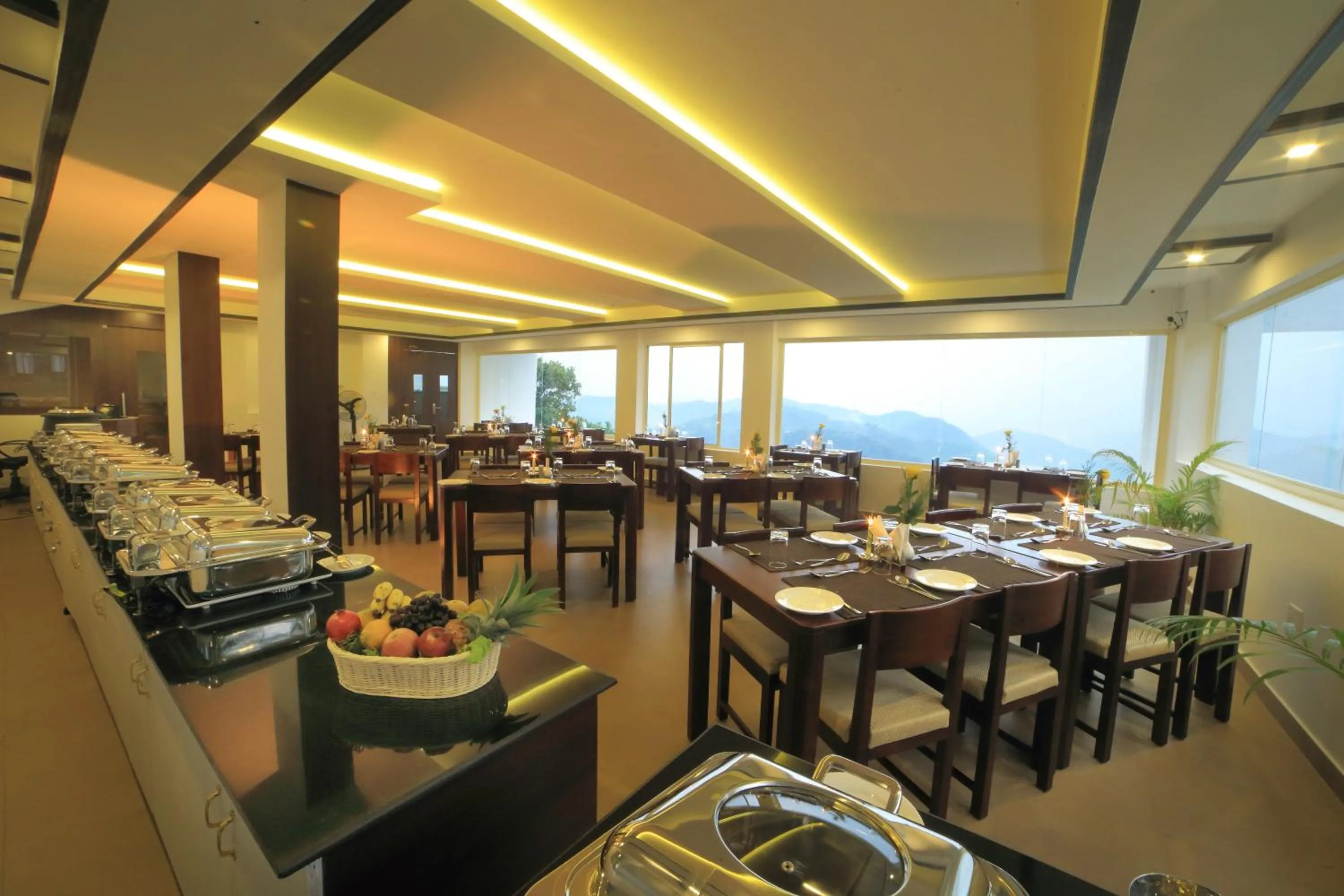 Restaurant/places to eat in Munnar Tea Hills Resort - MTHR