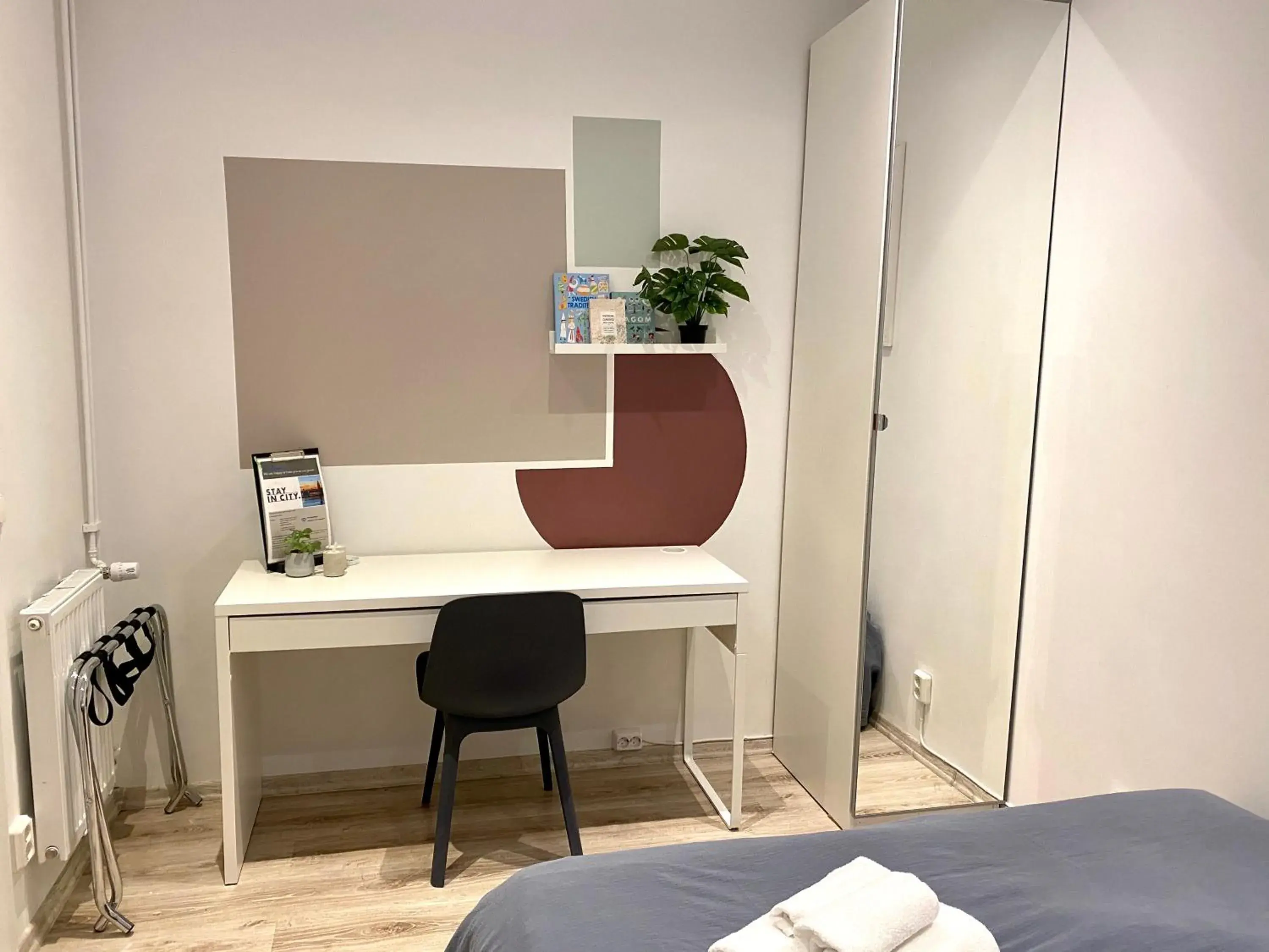 Standard Double Room with Shared Bathroom - single occupancy in Stockholm Smart Stay Standard Double Room with Shared Bathroom - single occupancy in Stockholm Smart Stay