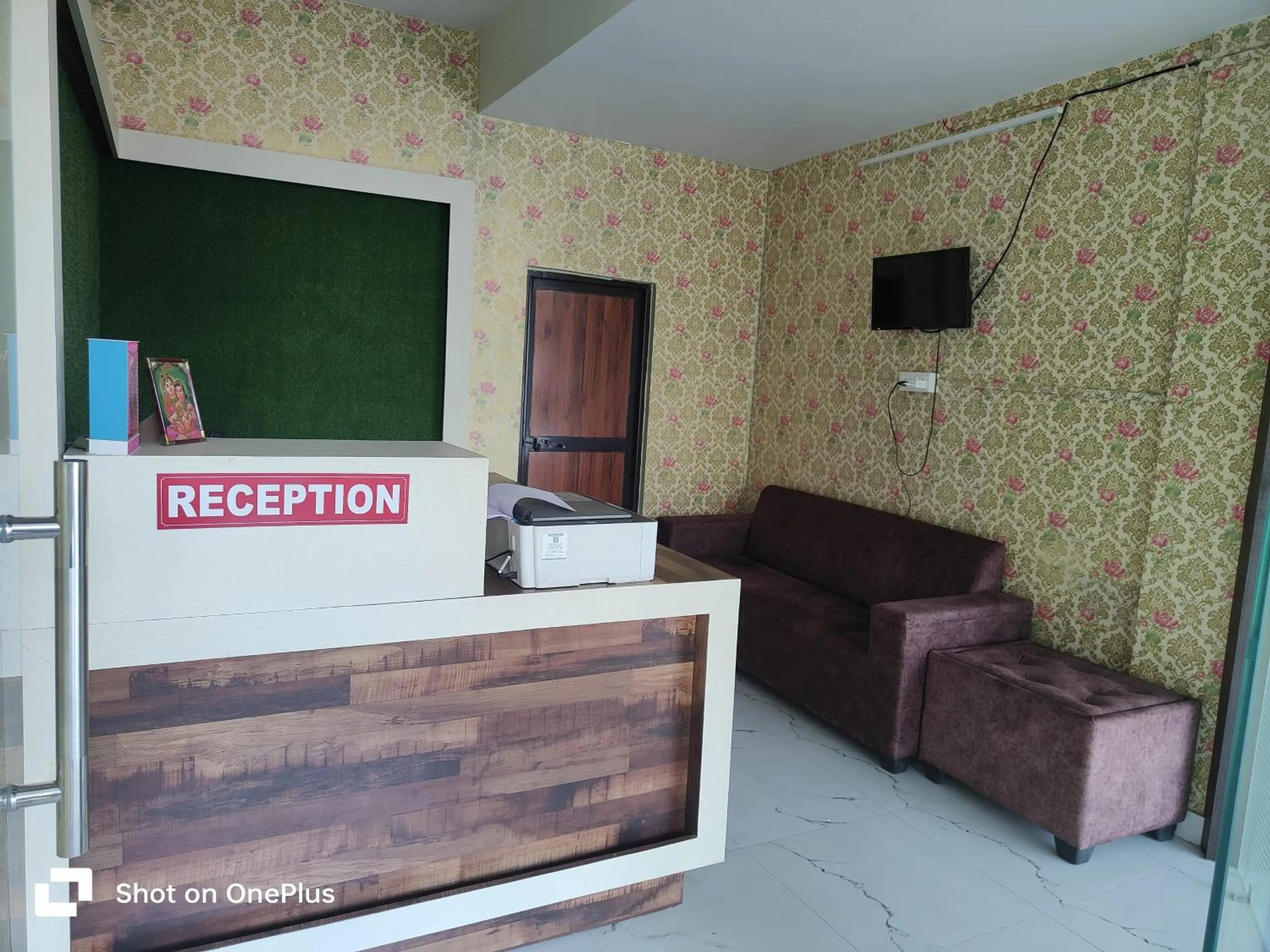 Lobby or reception in Hotel Johar Inn