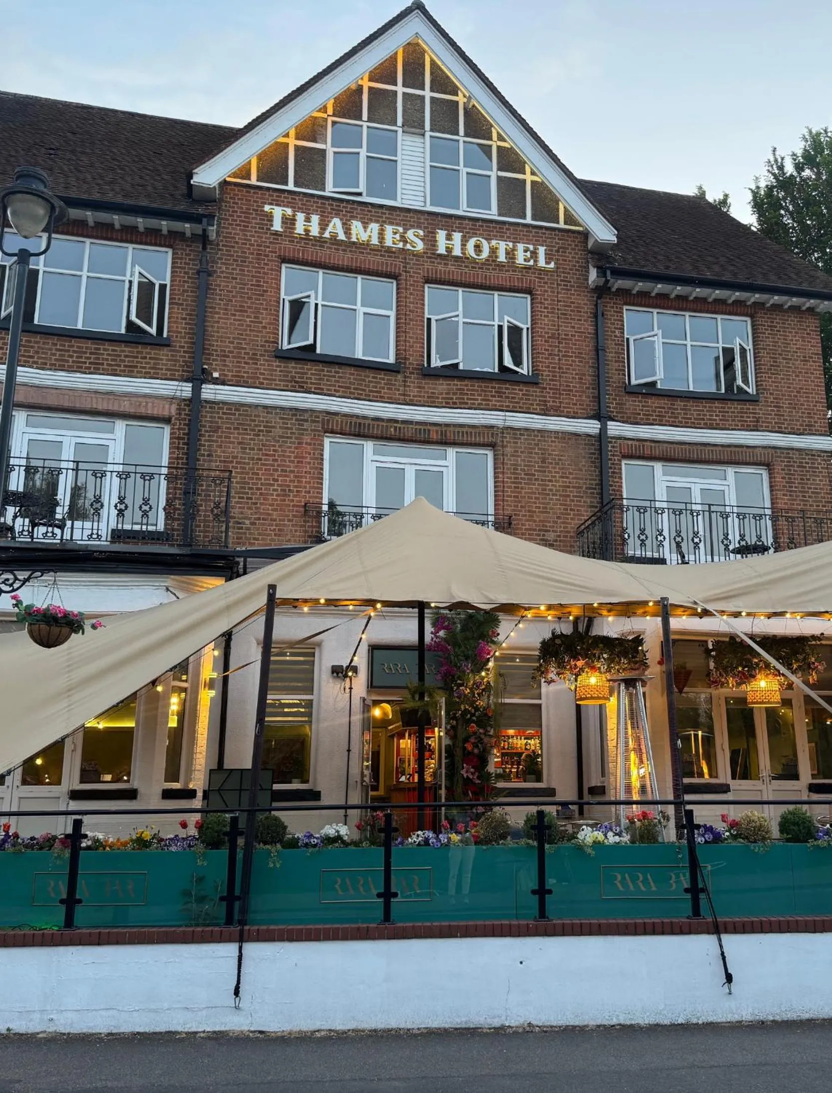 Property building in Uno Thames Hotel Maidenhead -Reopened Brand New Again