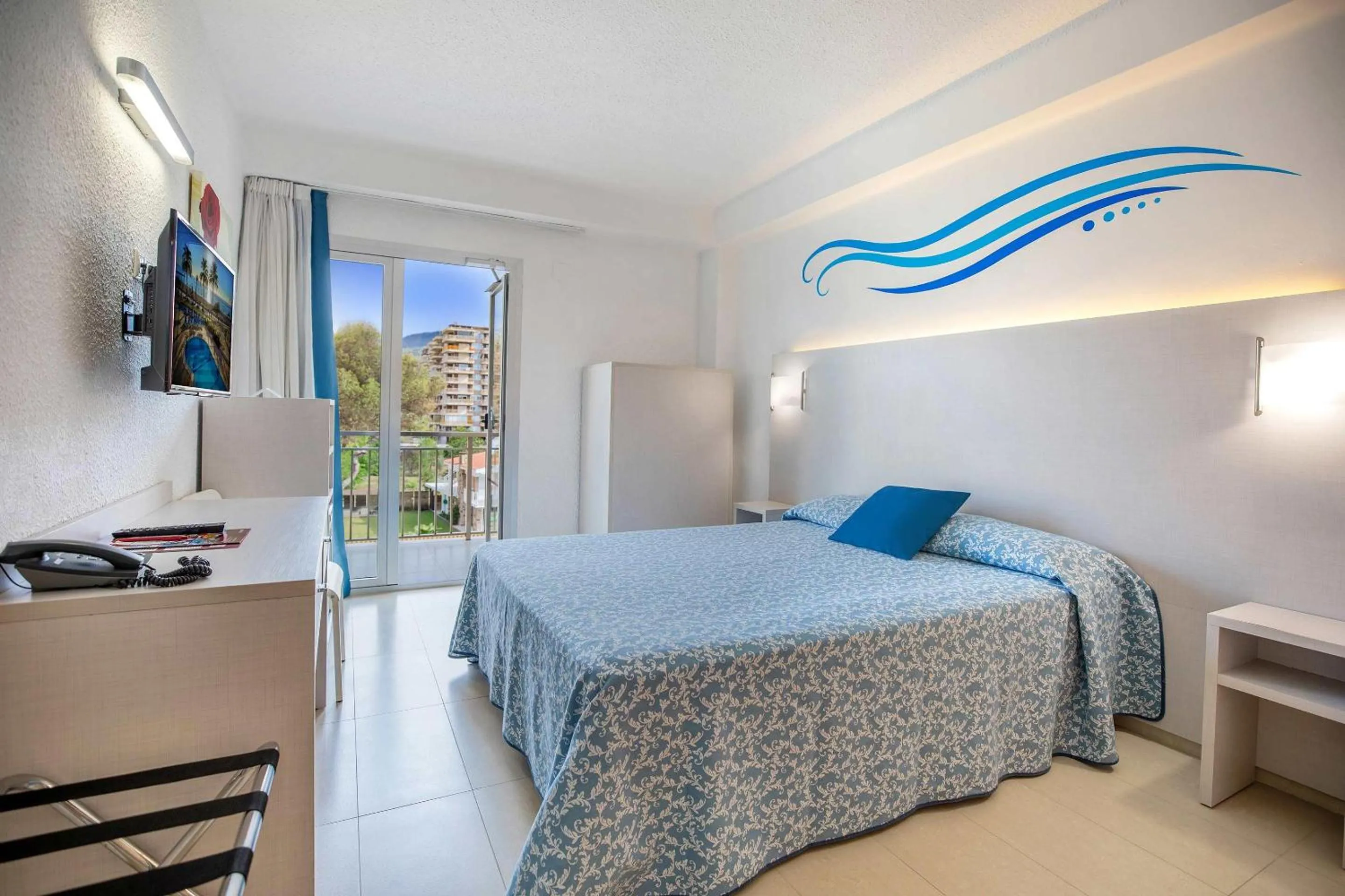 Photo of the whole room, Bed in Hotel Servigroup Trinimar