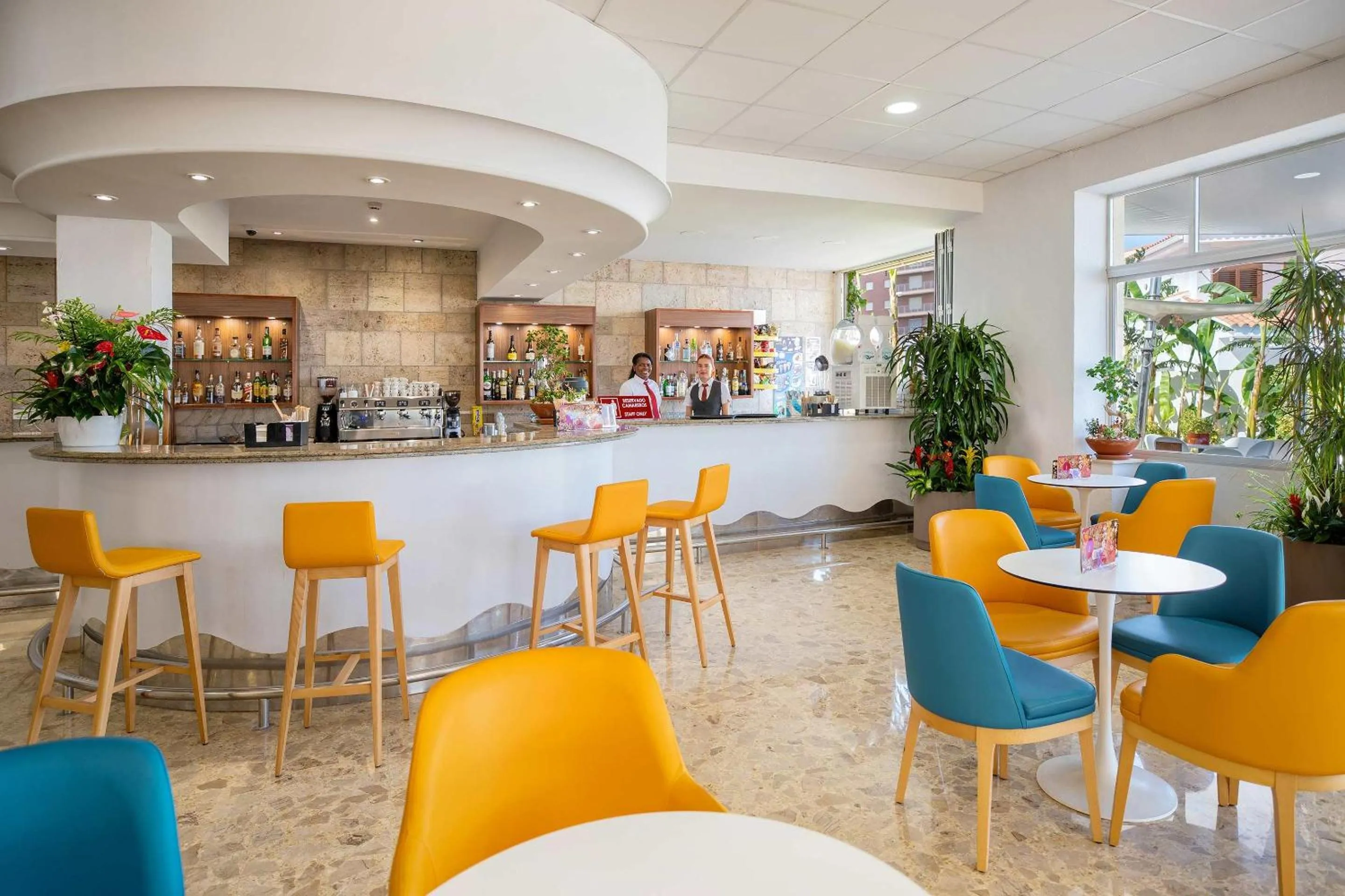 Lounge or bar in Hotel Servigroup Trinimar