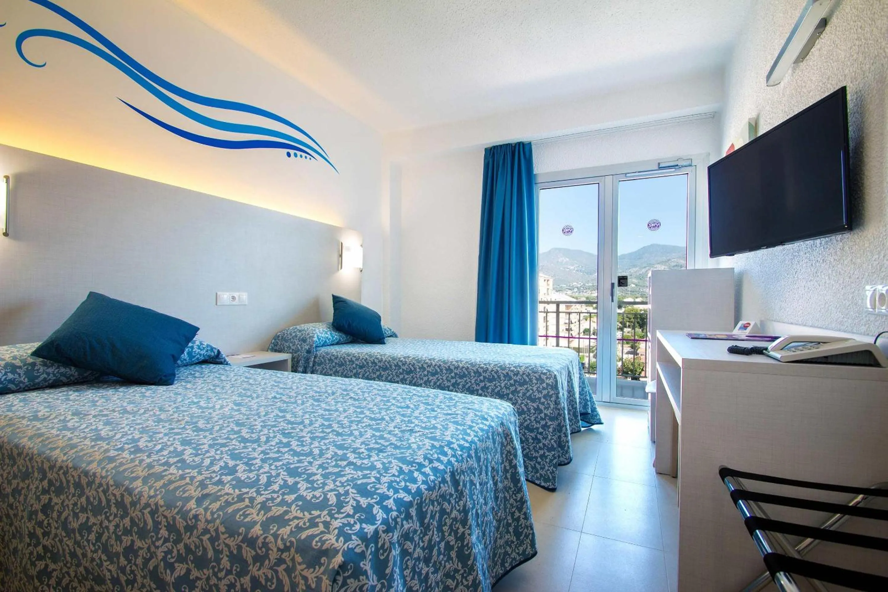 Photo of the whole room, Bed in Hotel Servigroup Trinimar