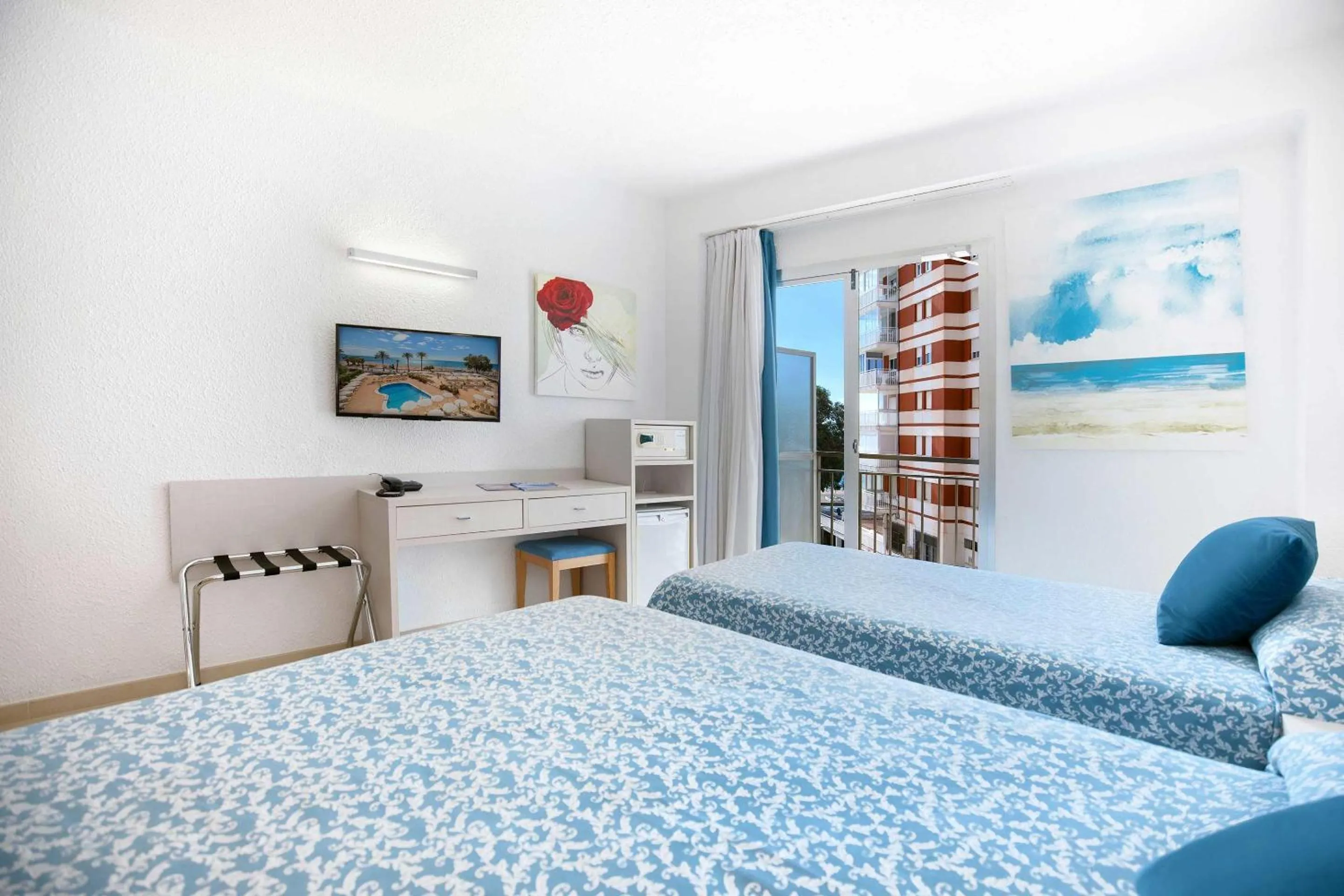 Photo of the whole room, Bed in Hotel Servigroup Trinimar