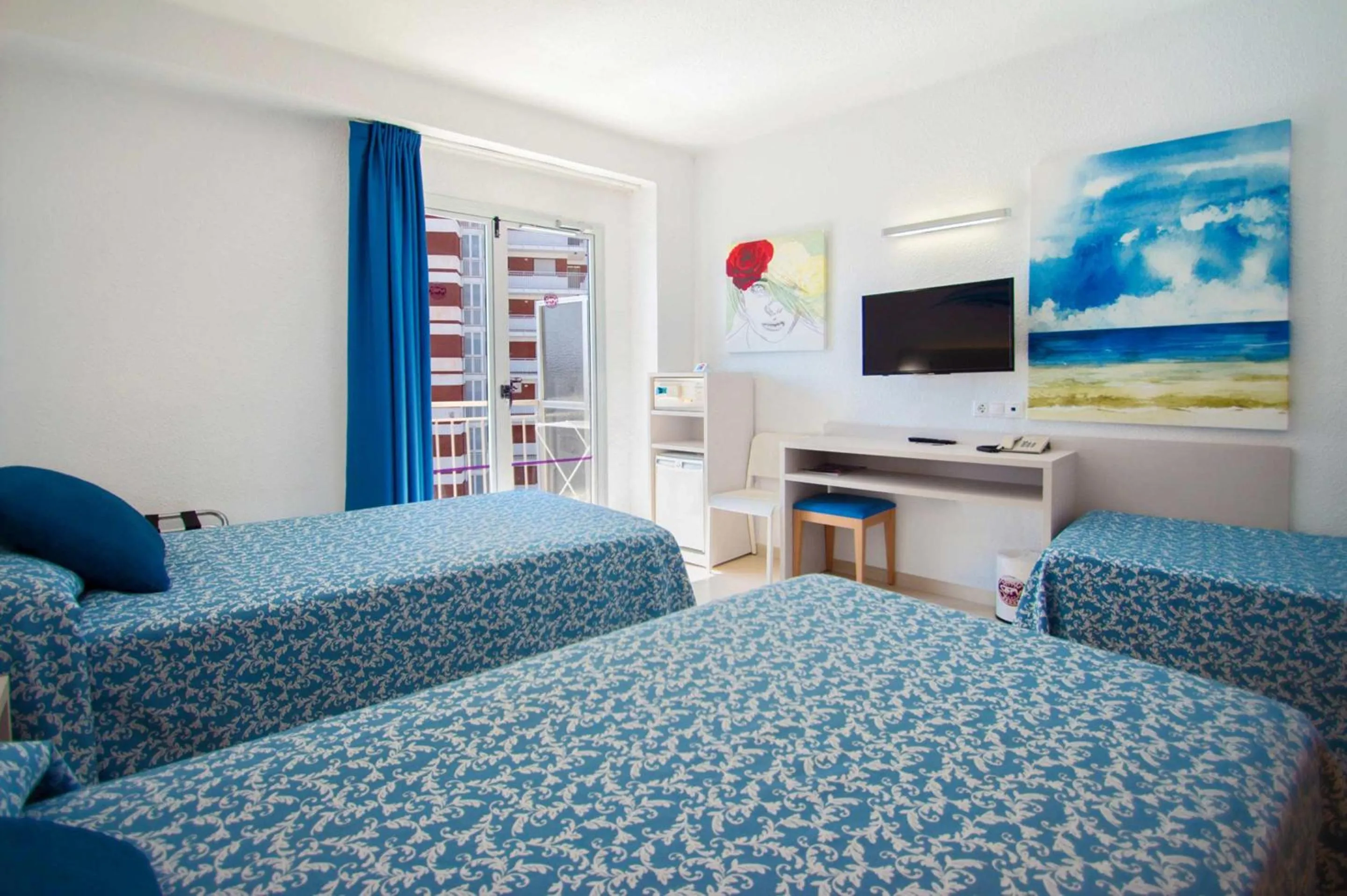 Photo of the whole room, Bed in Hotel Servigroup Trinimar