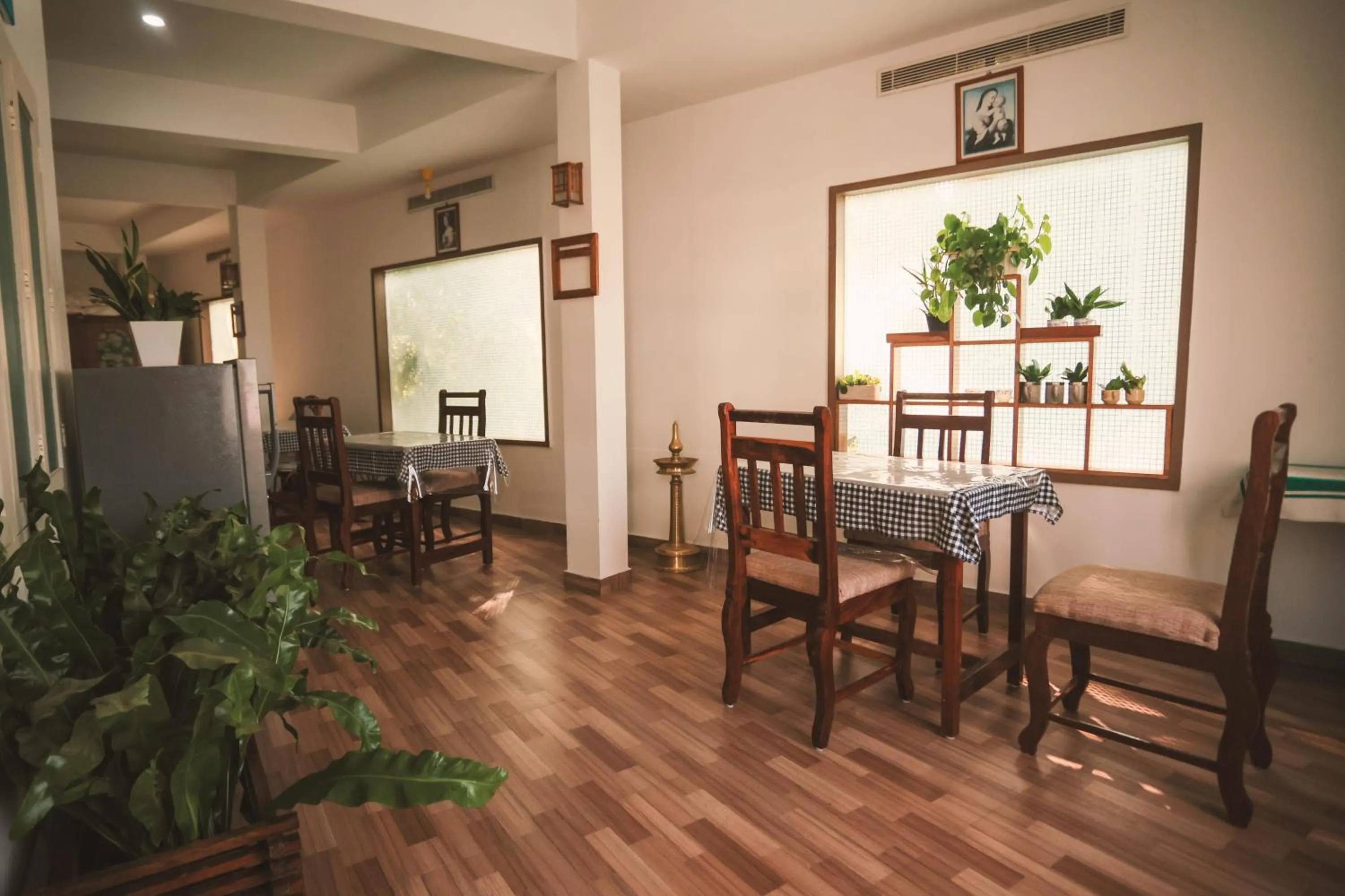 Restaurant/places to eat in Mistygreen Homestay Thekkady