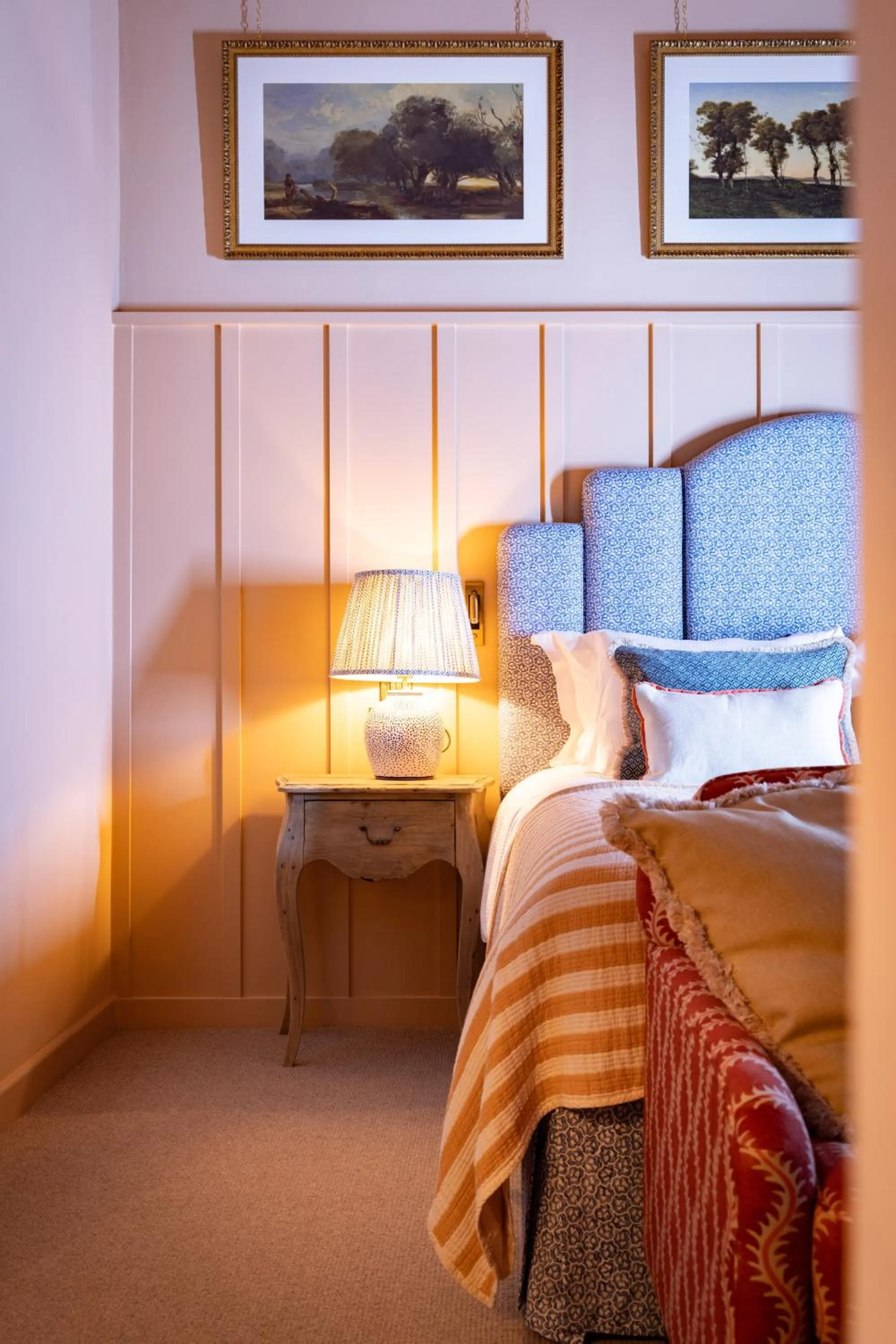 Bed in The Coat and Bear - A Heartwood Inn