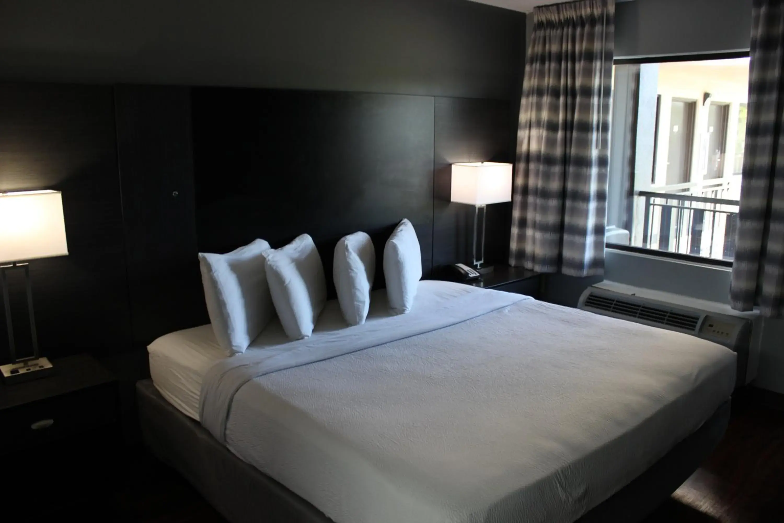 King Room in Riverfront Inn King Room in Riverfront Inn