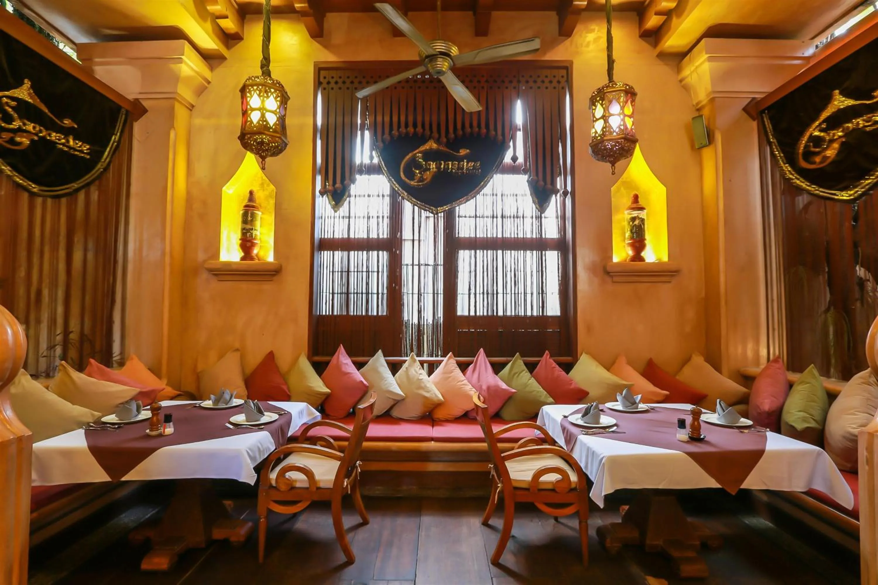 Restaurant/Places to Eat in The Baray Villa by Sawasdee Village