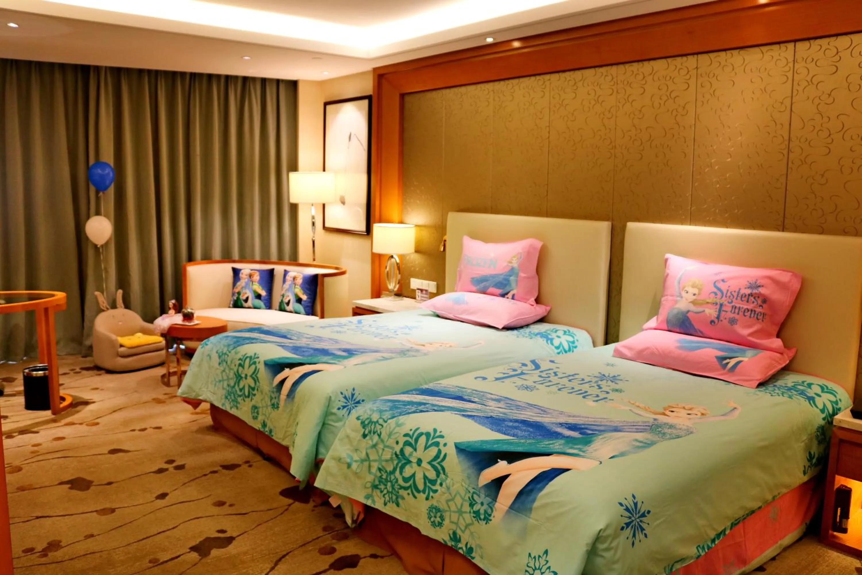 Family, Bed in Yiwu Shangcheng Hotel