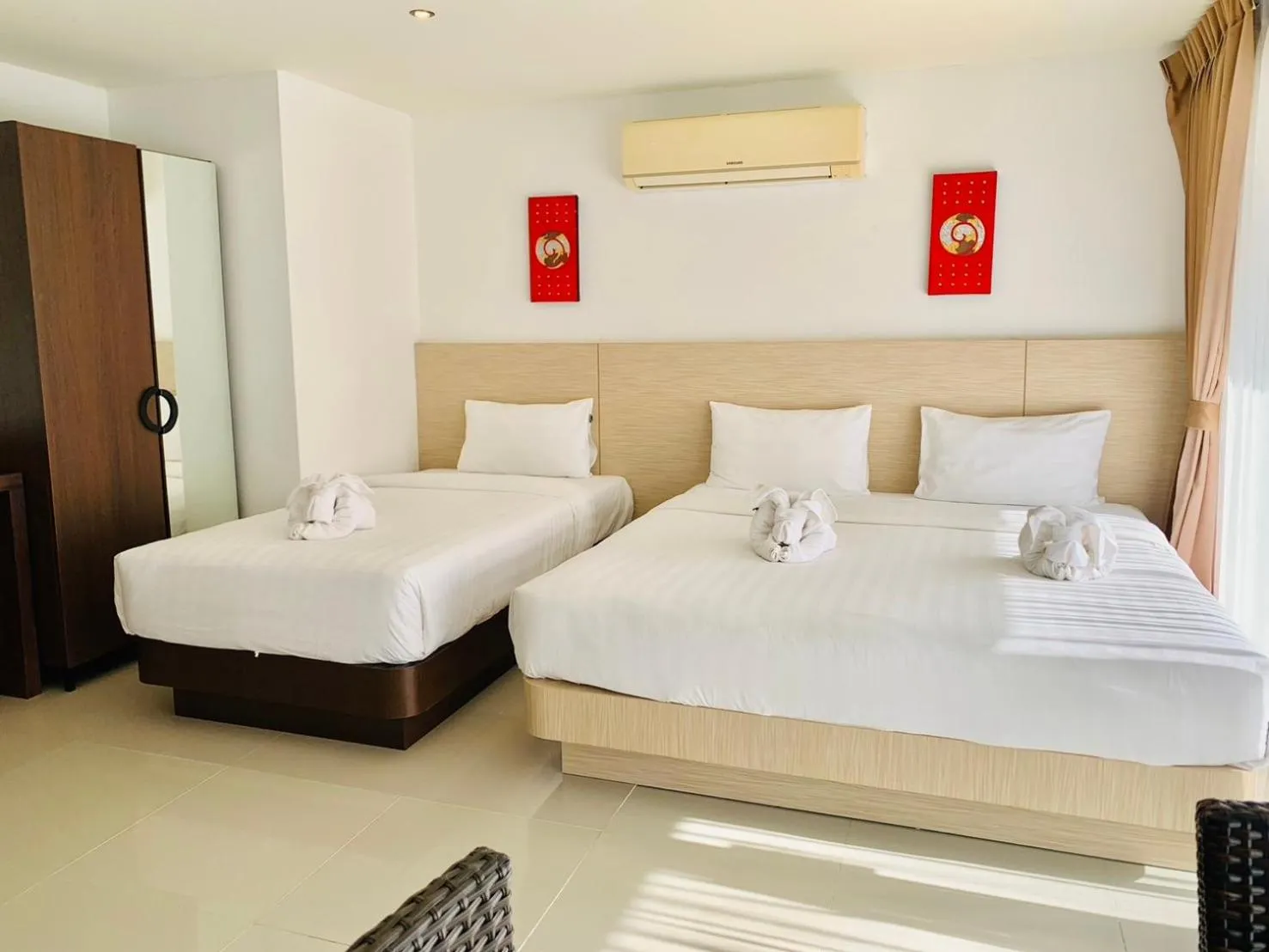 Bed in Ocean View Treasure Residence