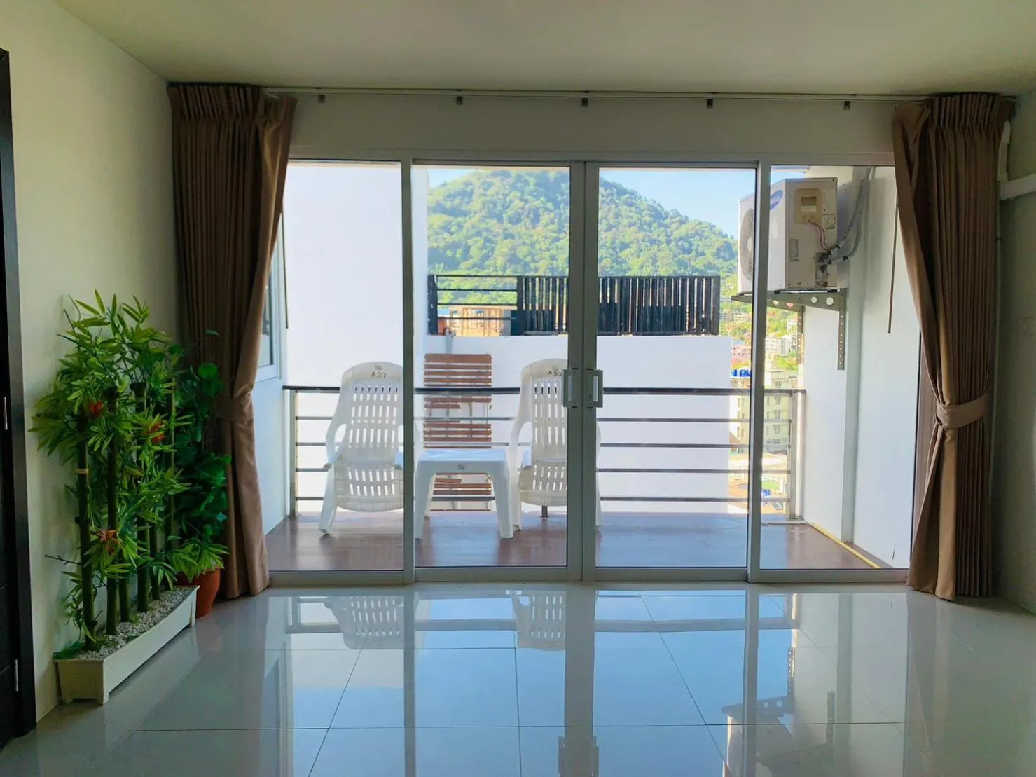 Balcony/Terrace in Ocean View Treasure Residence
