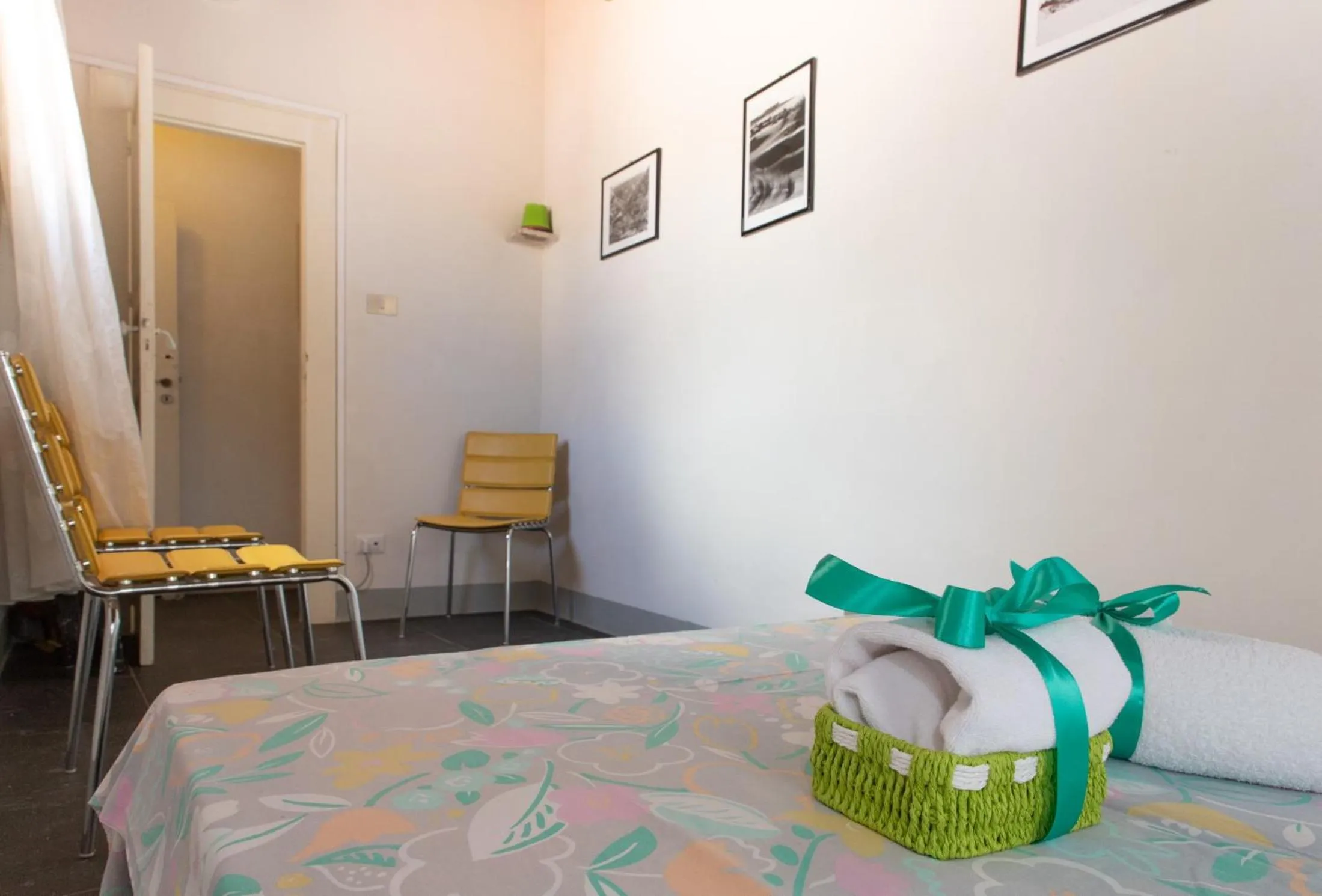 Bed in Bed & Breakfast StradaNuova