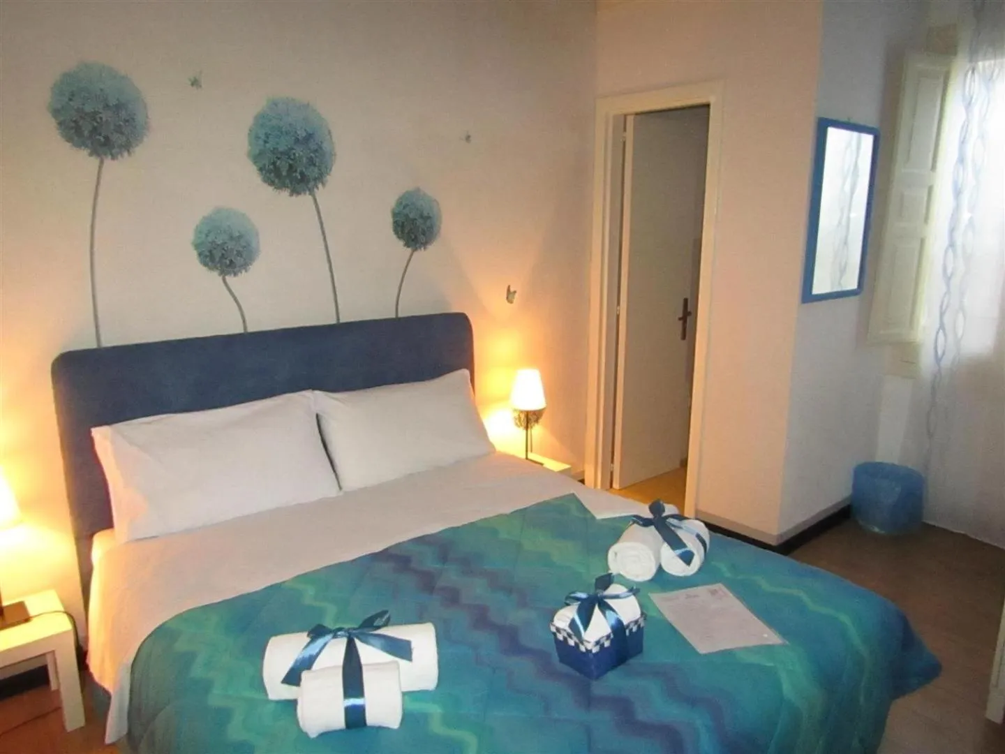 Bed in Bed & Breakfast StradaNuova