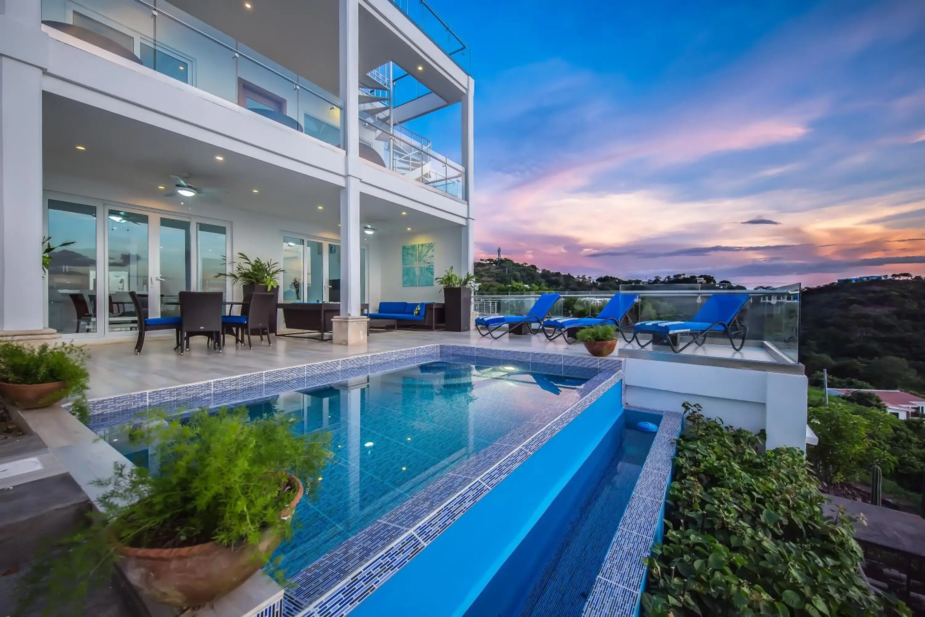 Deluxe Villa in Malibu at Pacific Marlin Deluxe Villa in Malibu at Pacific Marlin