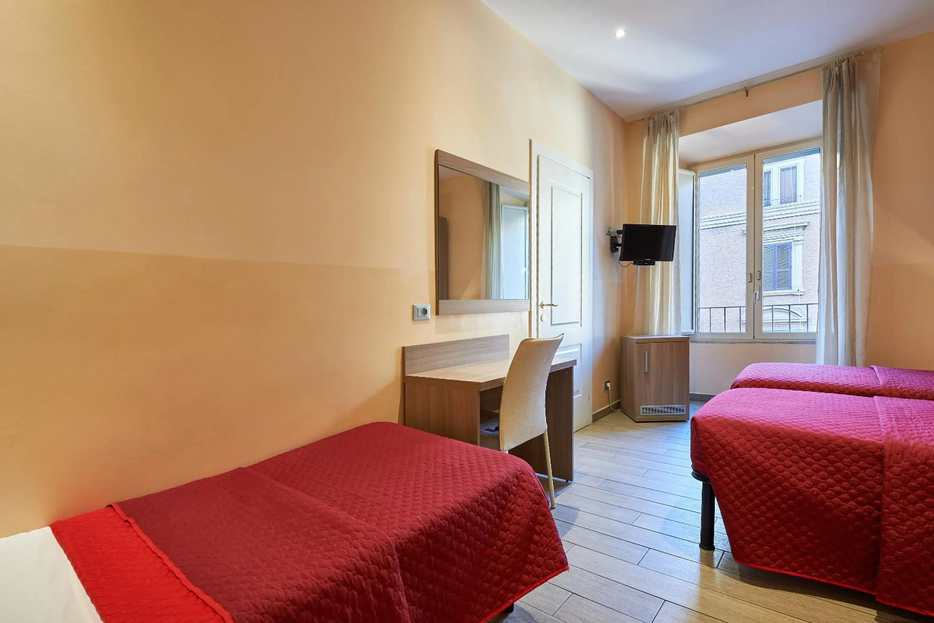 Bedroom, Bed in Catone Vatican Suites