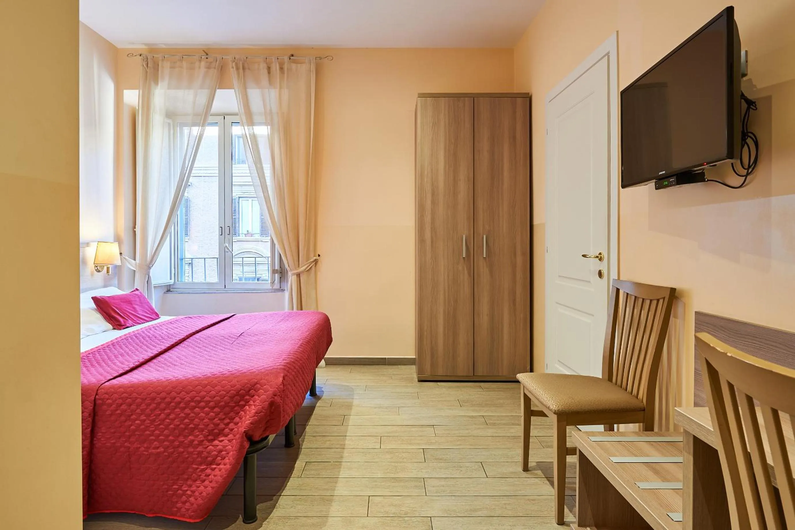 Bedroom, Bed in Catone Vatican Suites