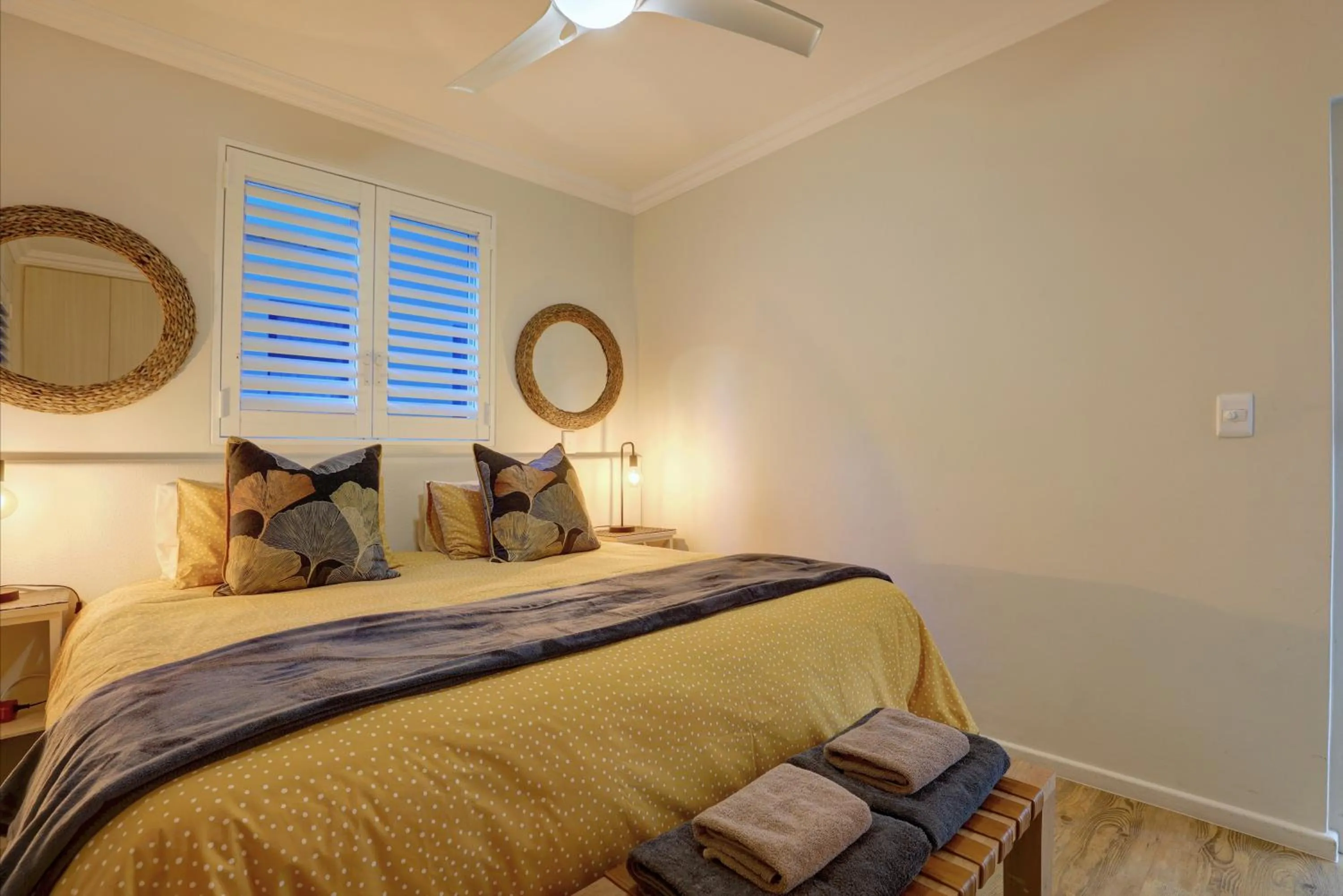 Bed in Oppiesee Selfcatering Apartments