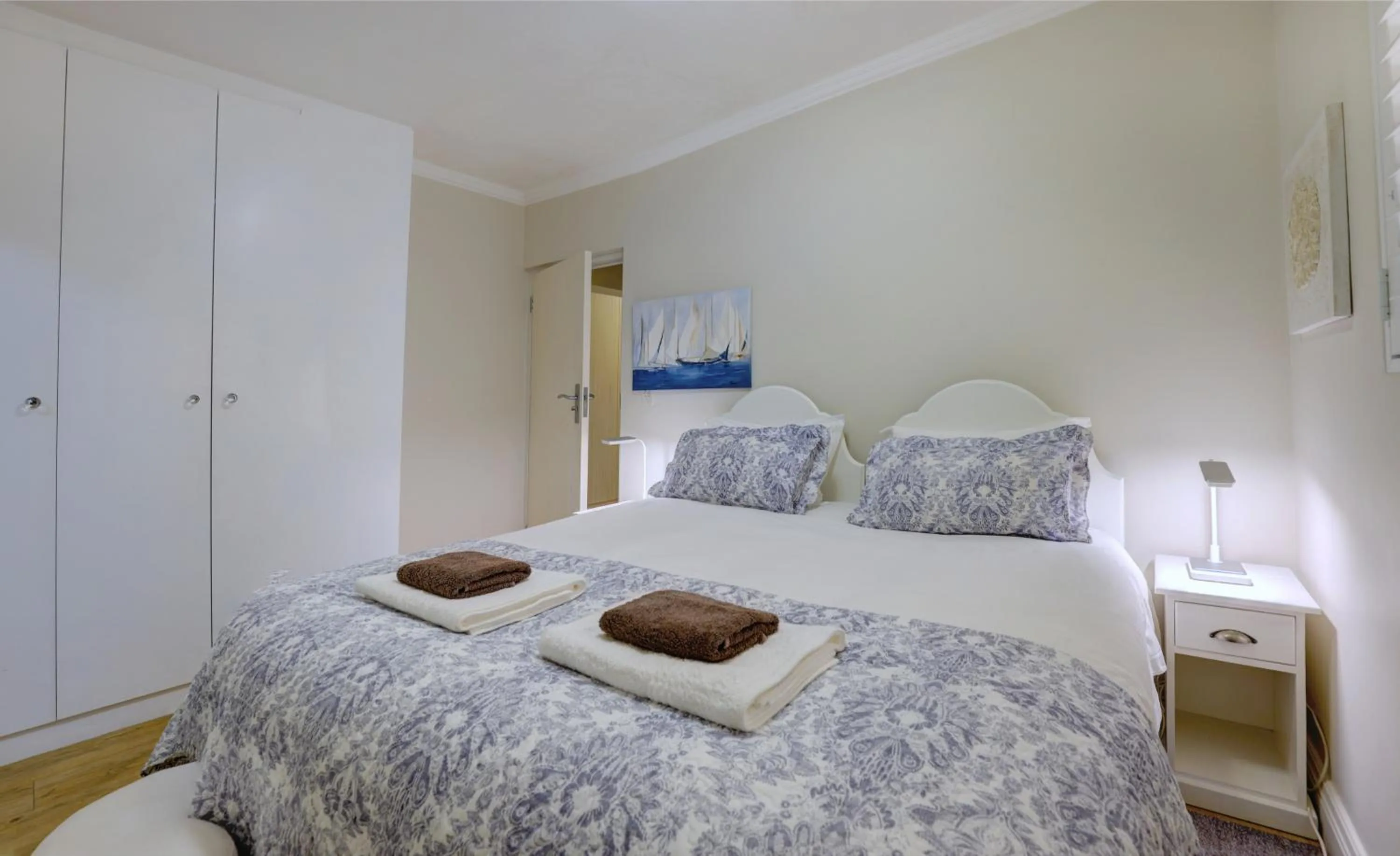 Bed in Oppiesee Selfcatering Apartments