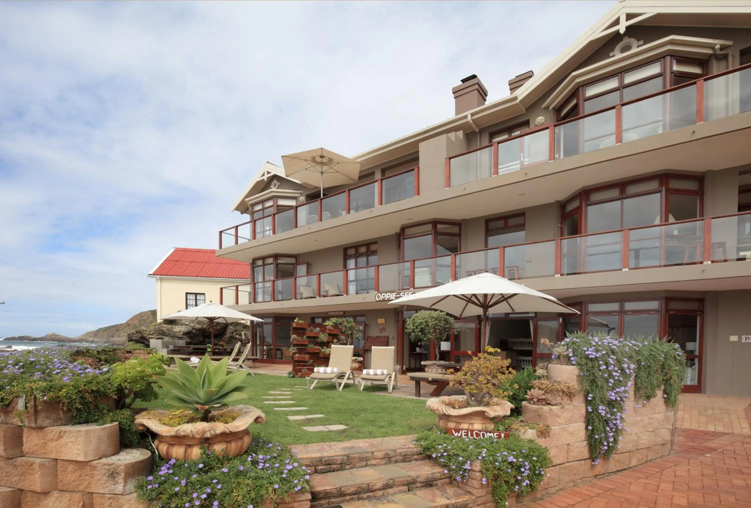 Street view in Oppiesee Selfcatering Apartments