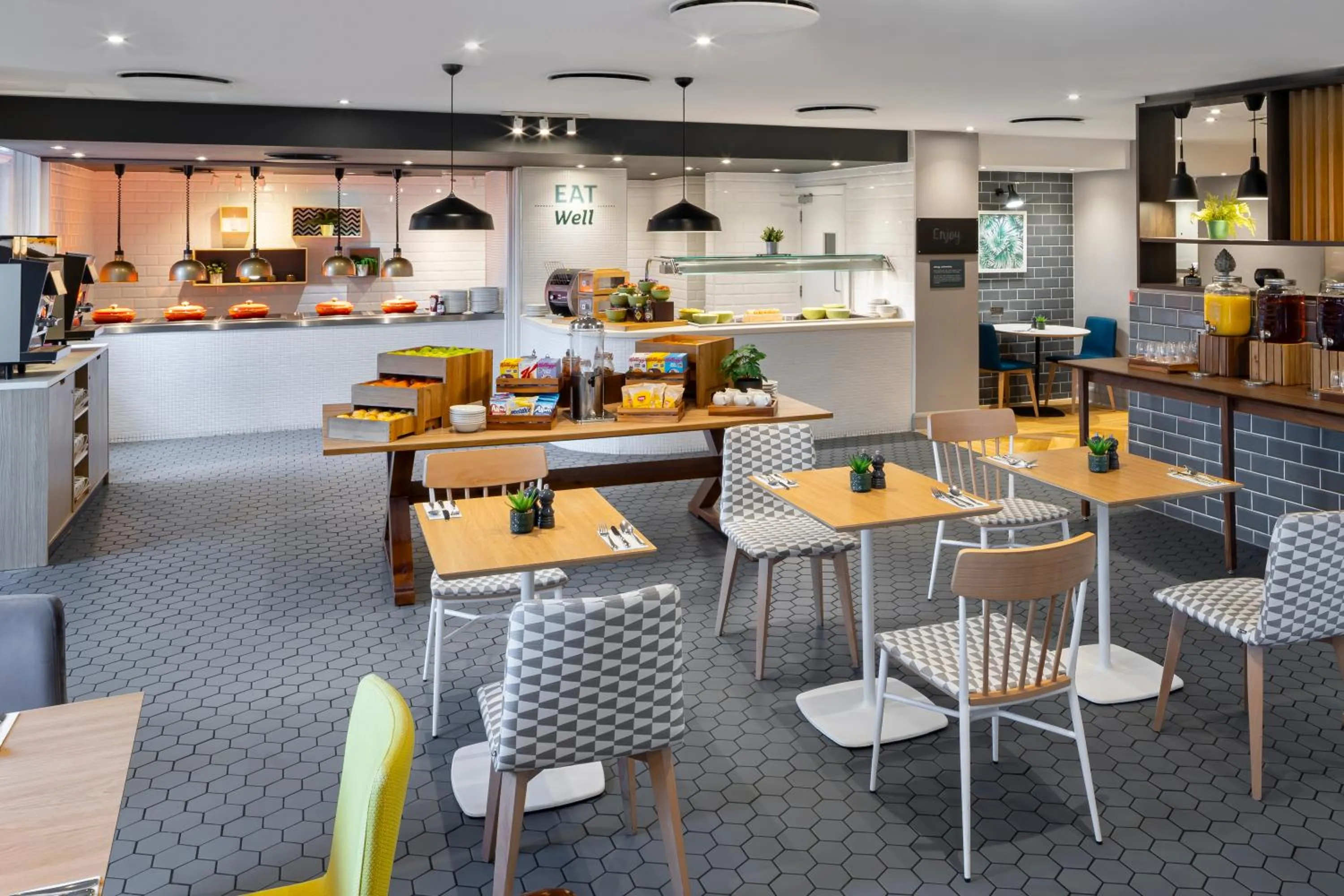 Restaurant/places to eat in Holiday Inn London-Bexley by IHG