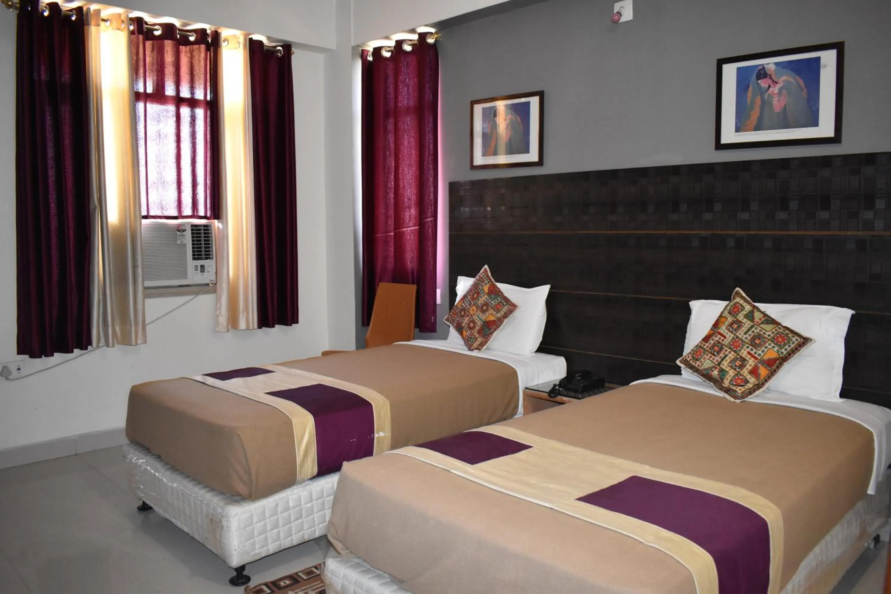 Bed in Hotel Bodh Vilas