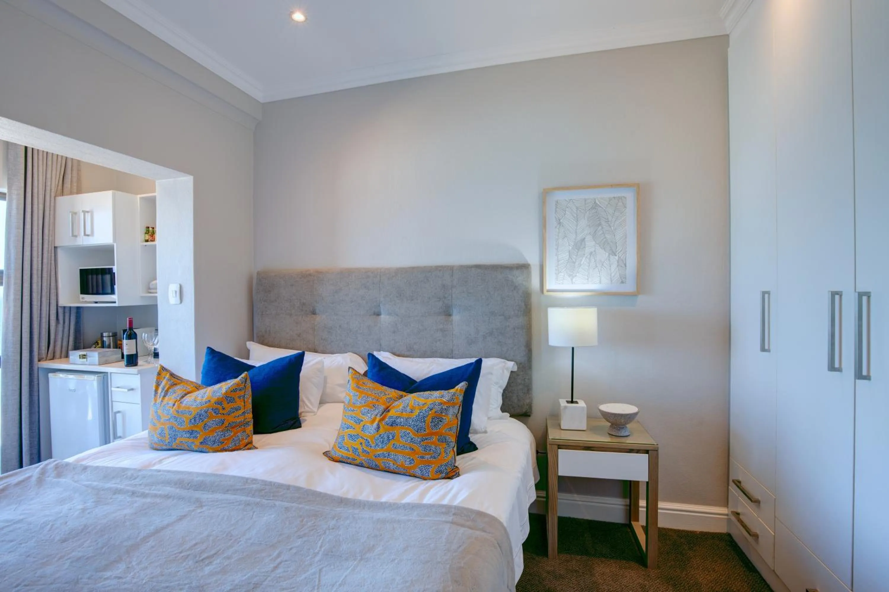 Bed in Bay Lodge on the Beach