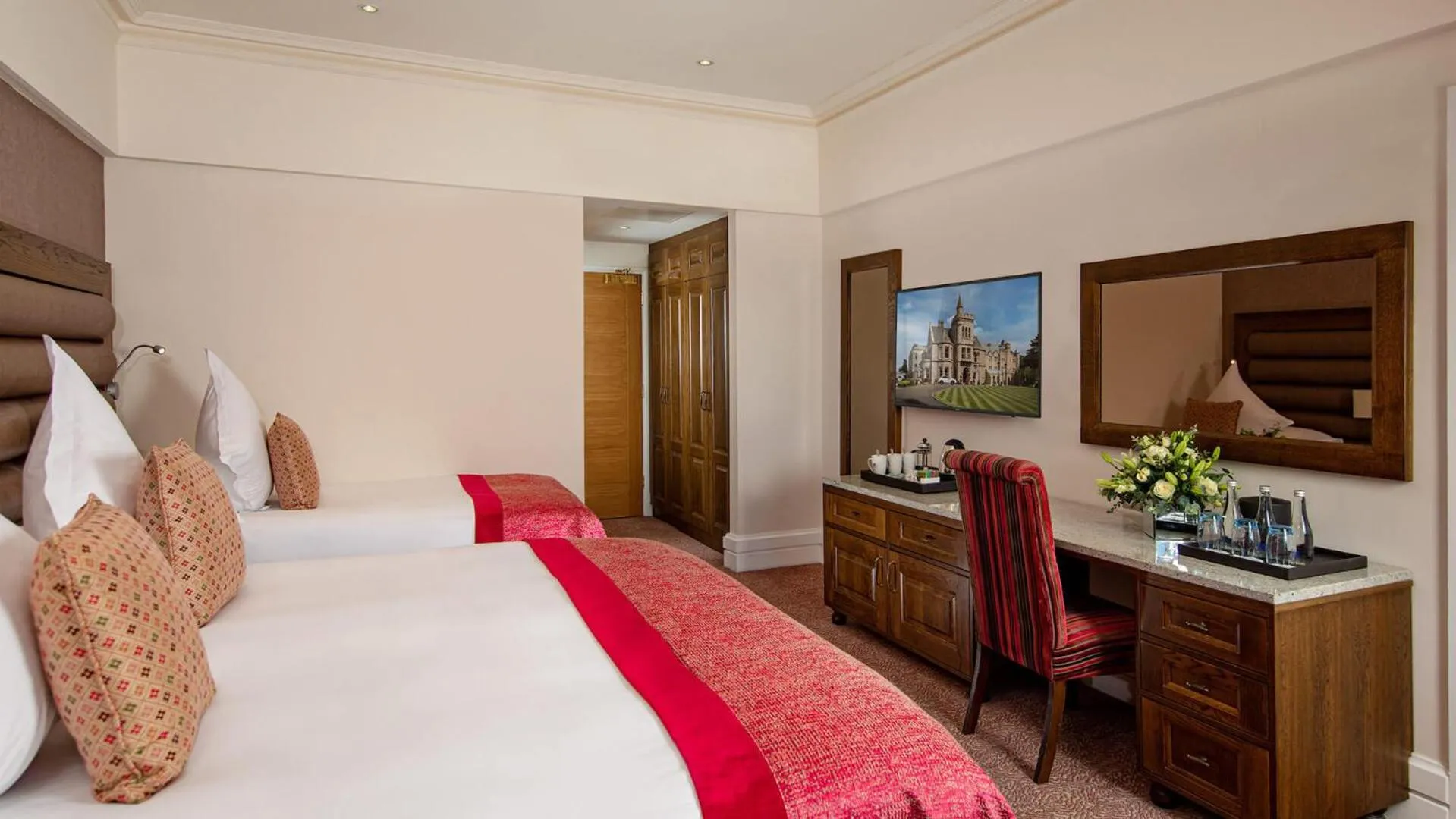 Bedroom, Bed in The Culloden Estate and Spa