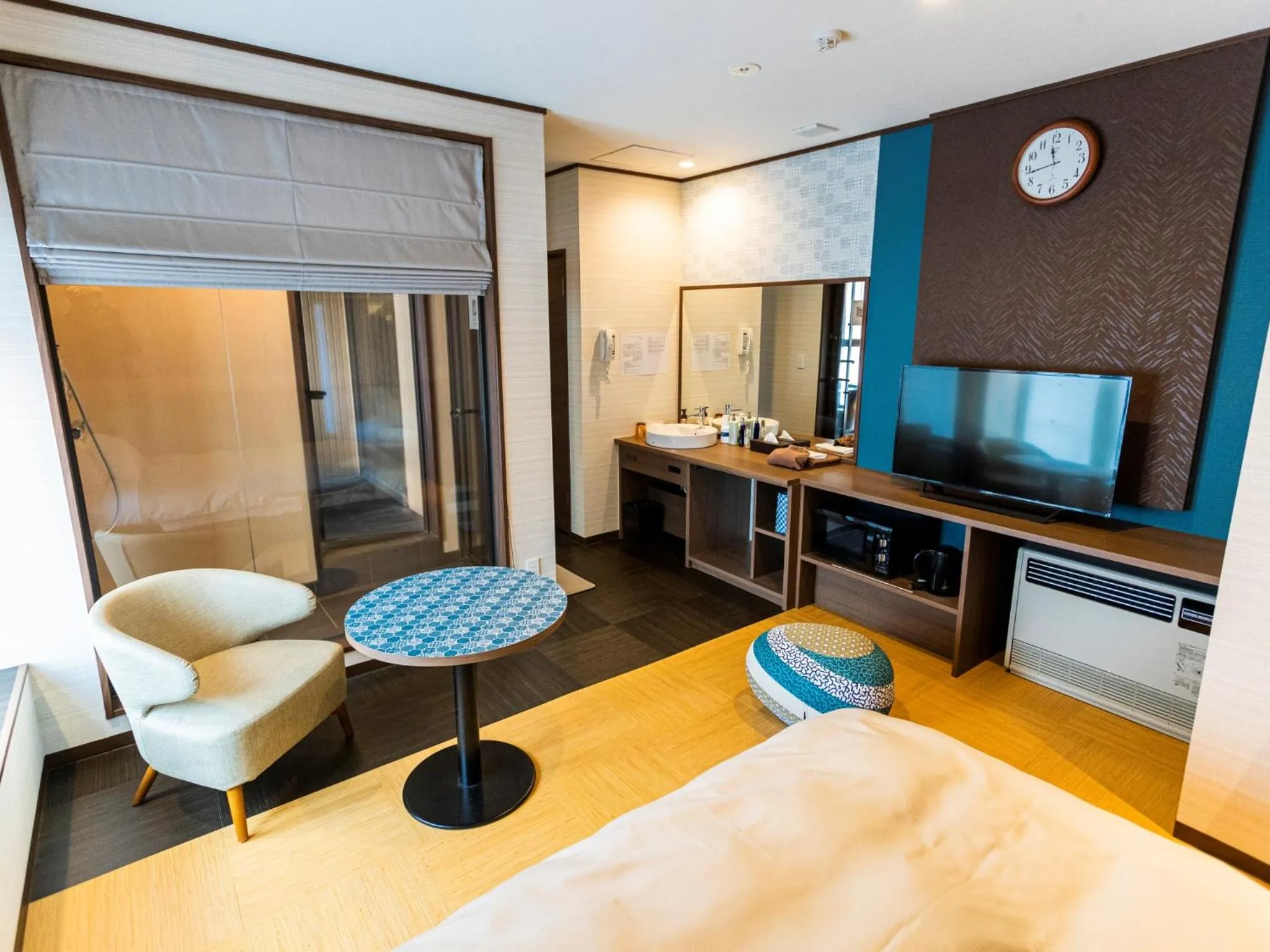 Photo of the whole room in Gensen Ichinoyu