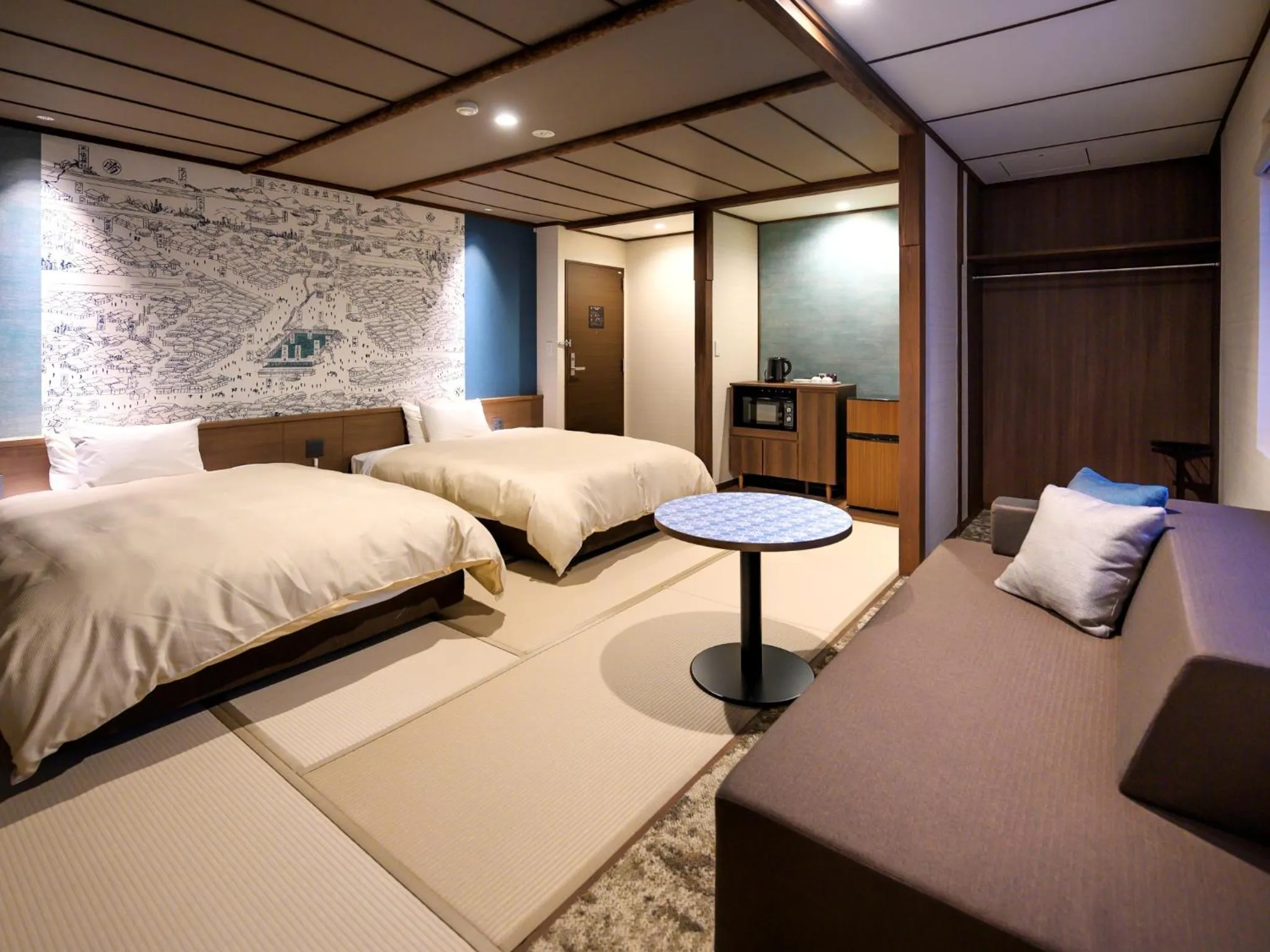 Photo of the whole room in Gensen Ichinoyu