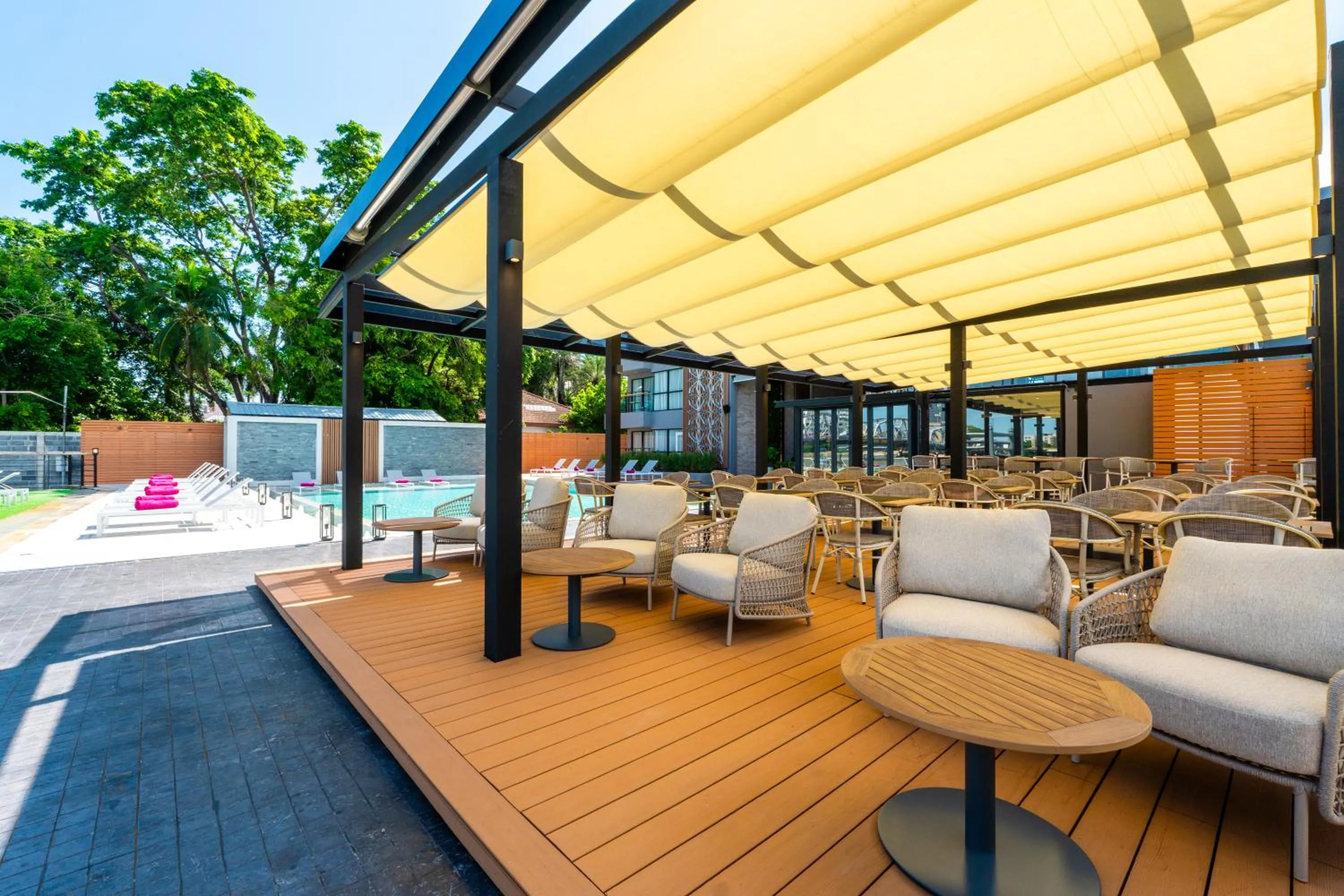 Restaurant/places to eat in GLOW Bangkok Riverside