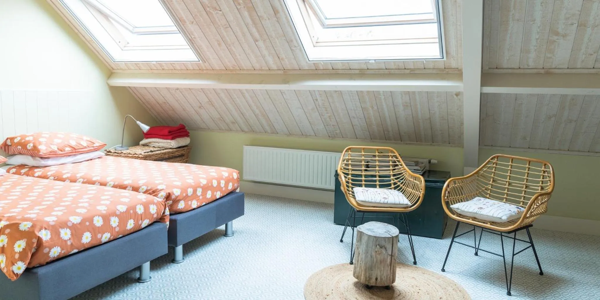 Bedroom, Bed in B&B De Ouw Skuur