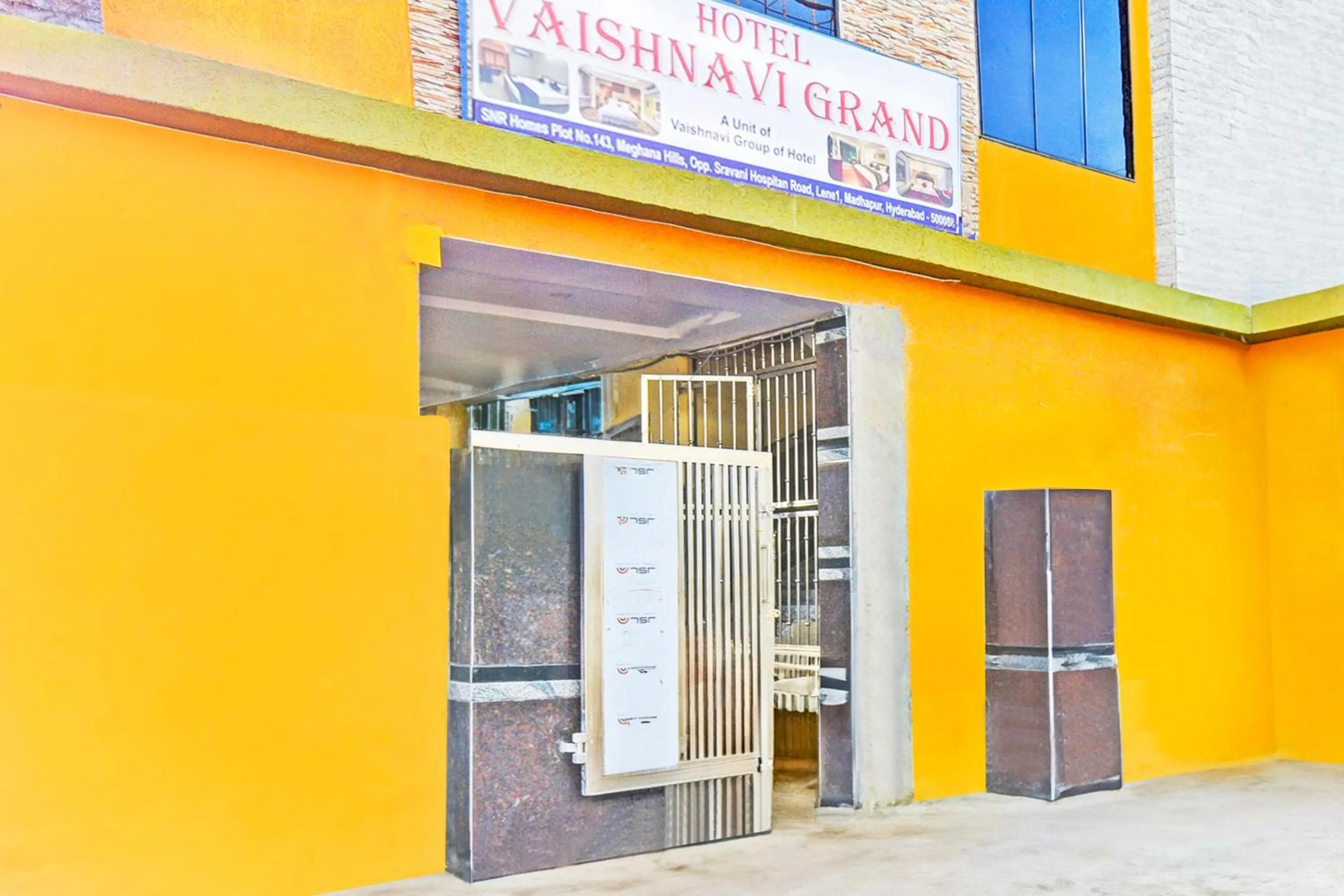 Facade/entrance in Hotel O Vaishnavi Grand