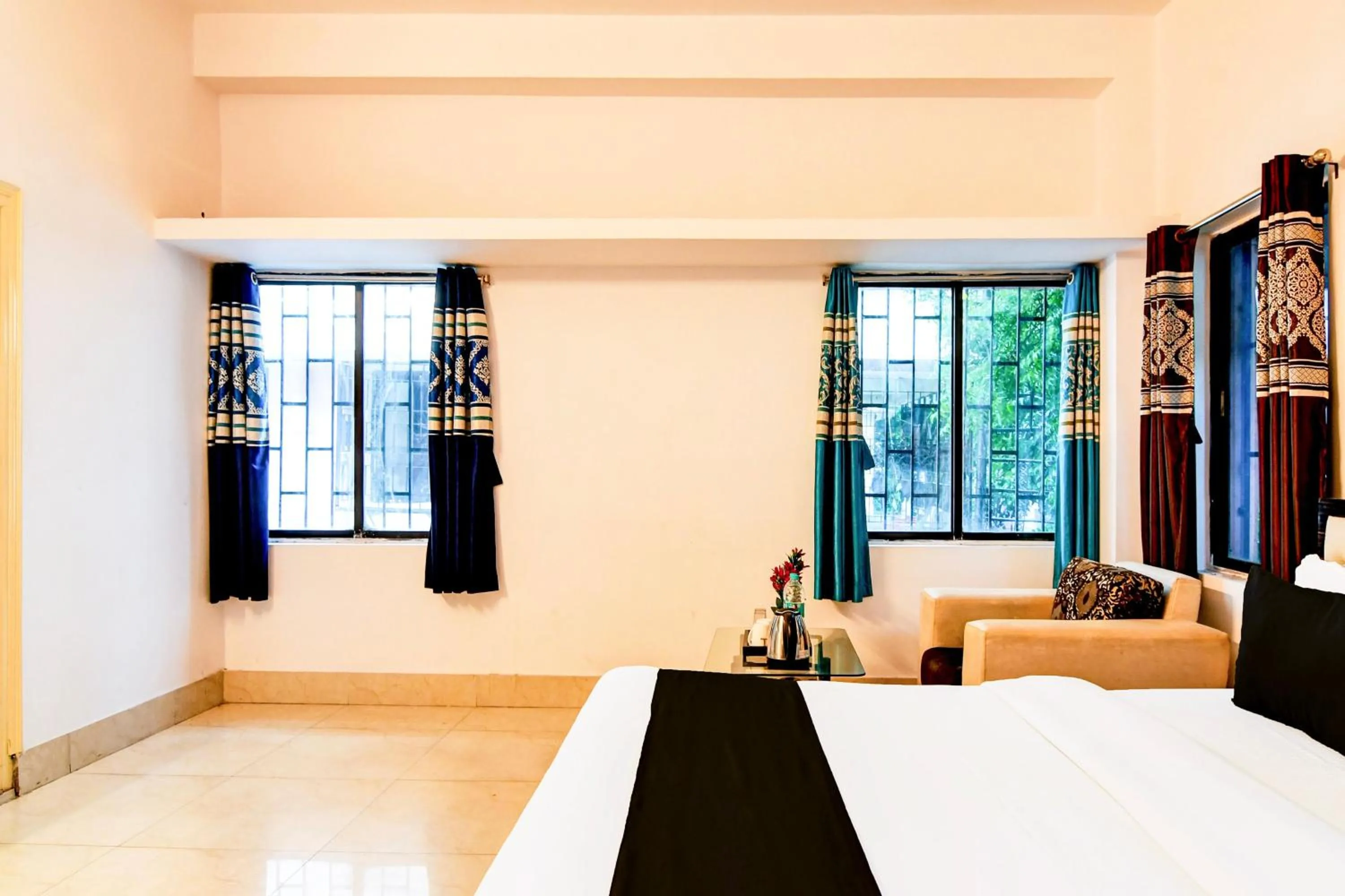 Bedroom, Bed in Hotel O Royal Garden