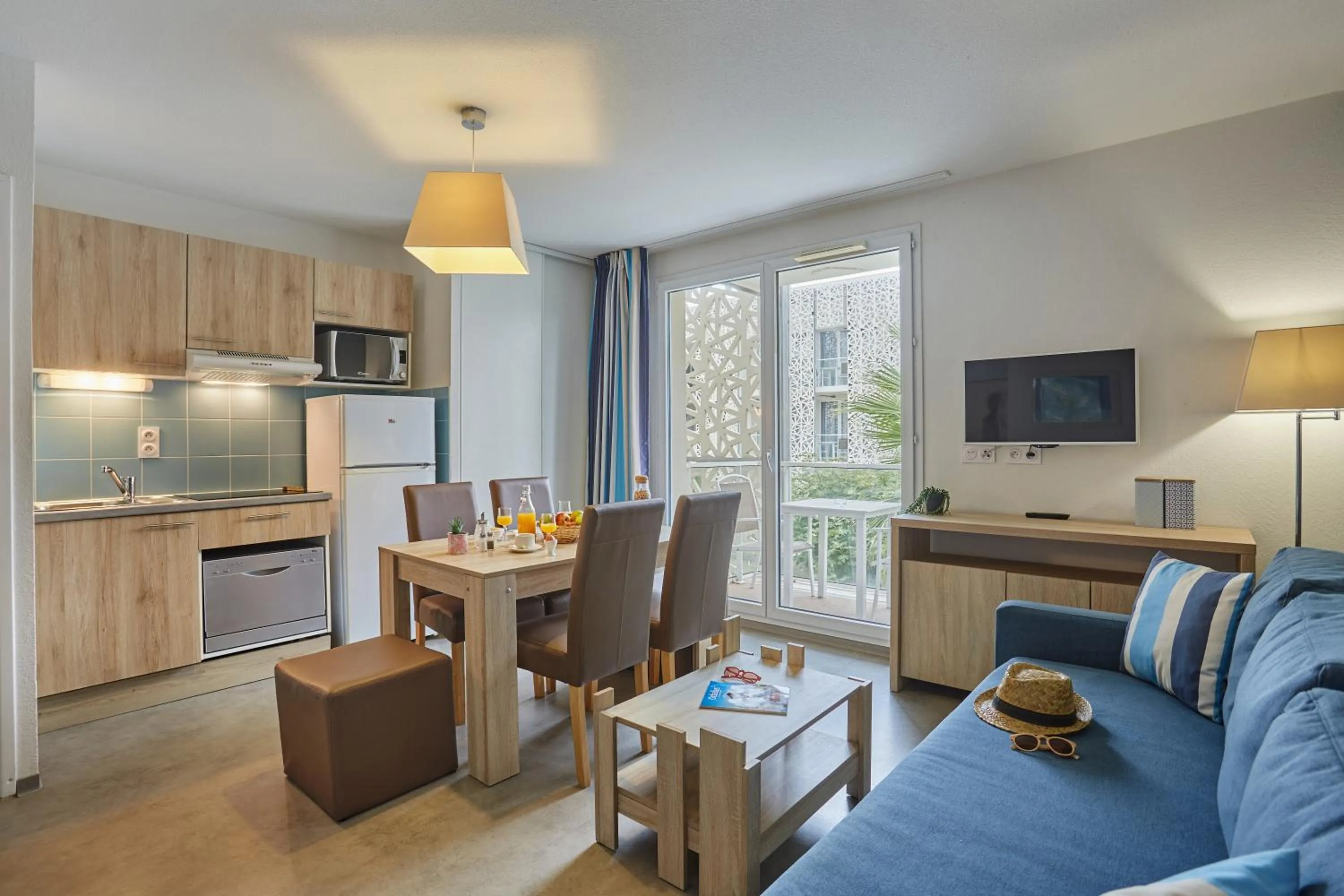 Dining area in Résidence Odalys Nakâra