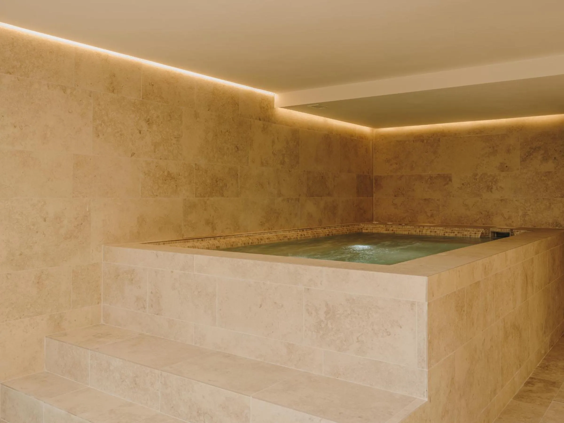 Spa and wellness centre/facilities in Bonito Ibiza by O Beach