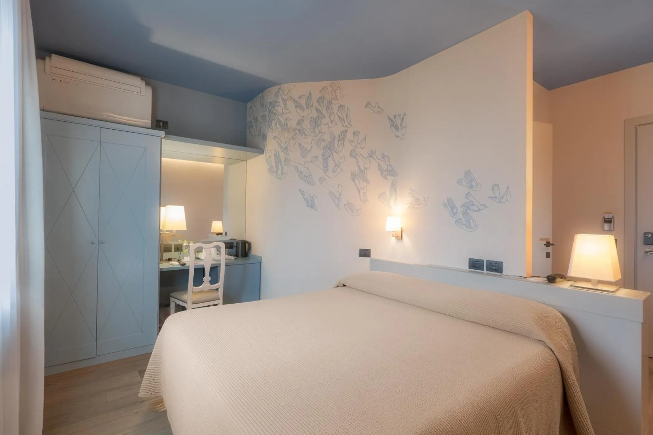 Bedroom, Bed in Titano Suites