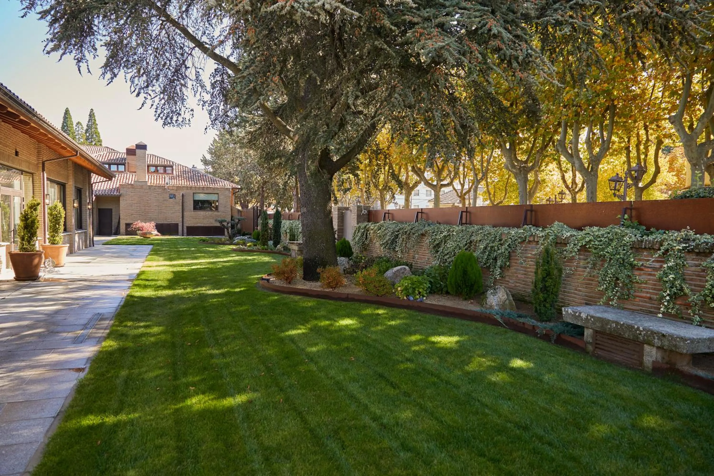 Garden in Los Rosales Hotel